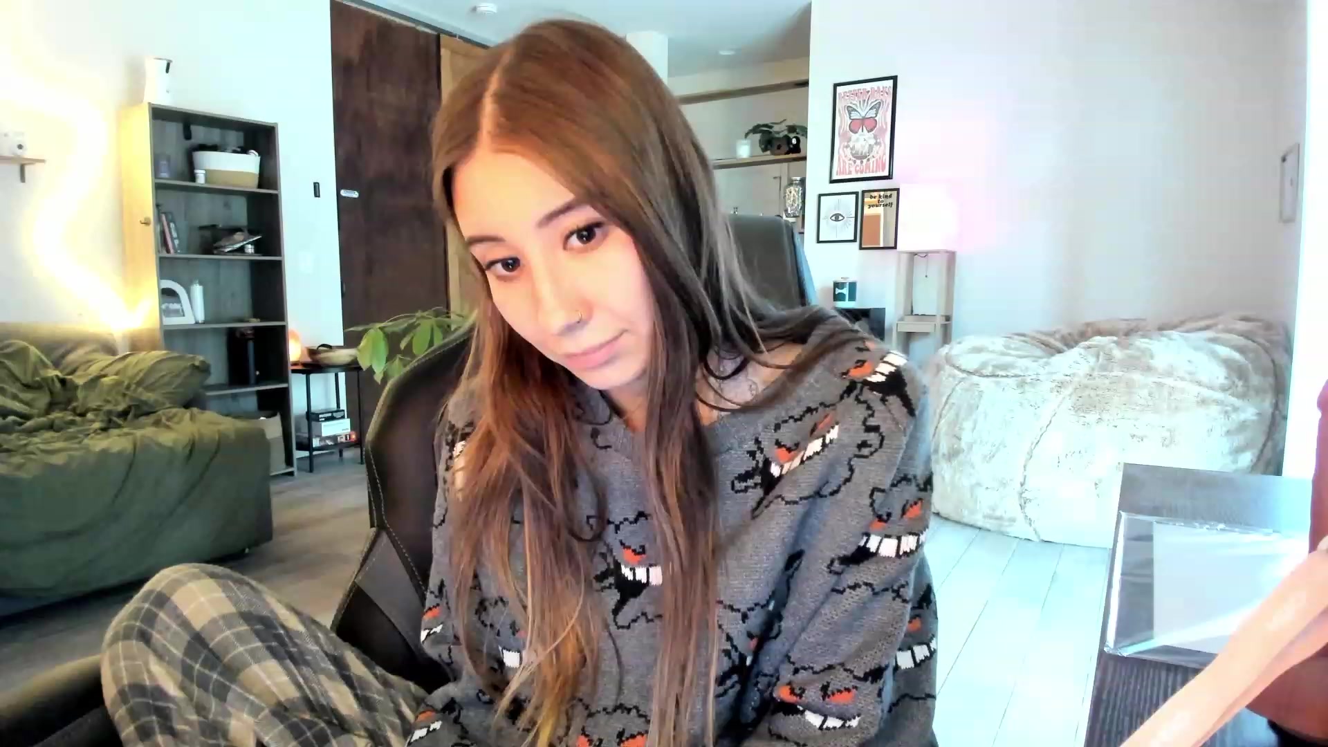Gallery image thumbnail from lory_babygirl's myfreecams stream on, 11/15/2023, 20:29 image 20 of 20