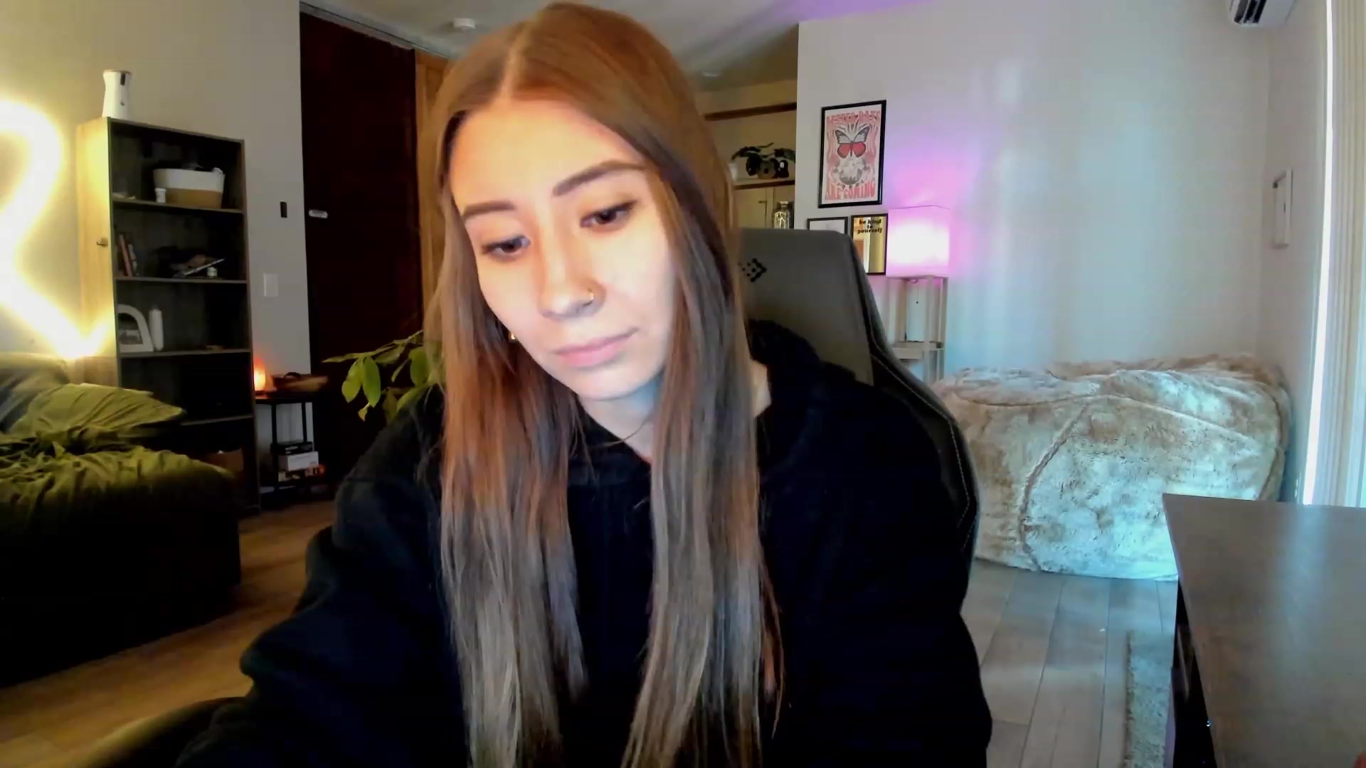 Gallery image thumbnail from lory_babygirl's myfreecams stream on, 11/16/2023, 15:14 image 1 of 20