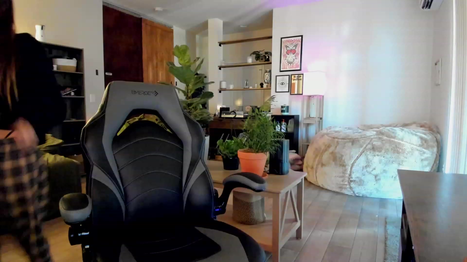 Gallery image thumbnail from lory_babygirl's myfreecams stream on, 11/16/2023, 15:14 image 6 of 20