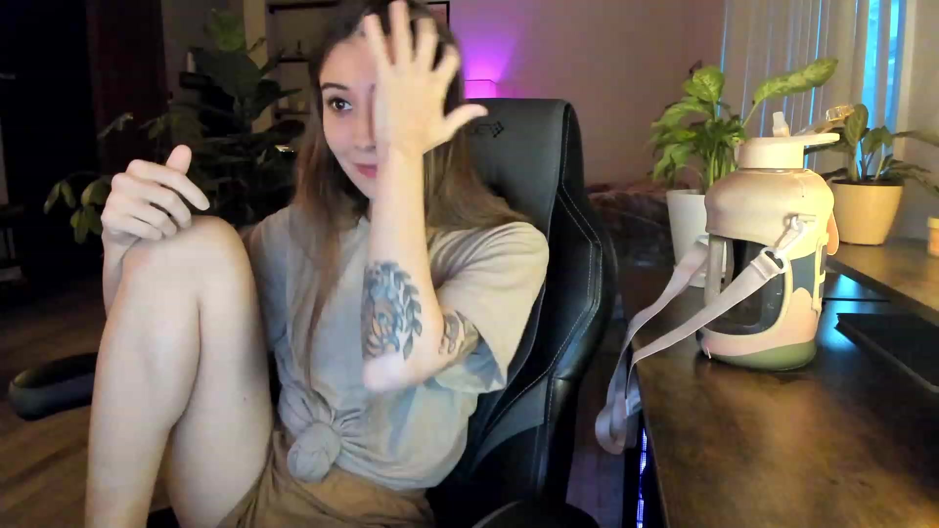 Gallery image thumbnail from lory_babygirl's myfreecams stream on, 11/23/2023, 24:31 image 4 of 20