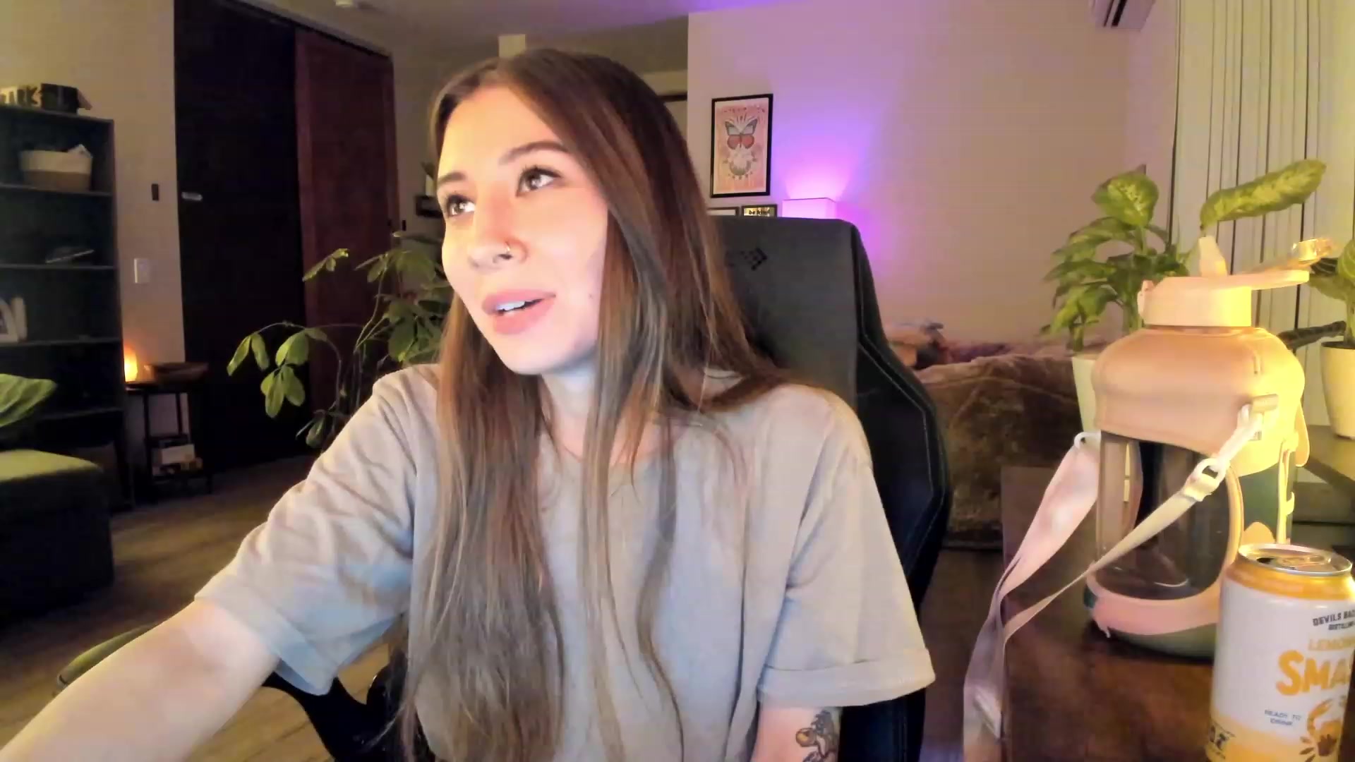 Gallery image thumbnail from lory_babygirl's myfreecams stream on, 11/23/2023, 01:51 image 3 of 20
