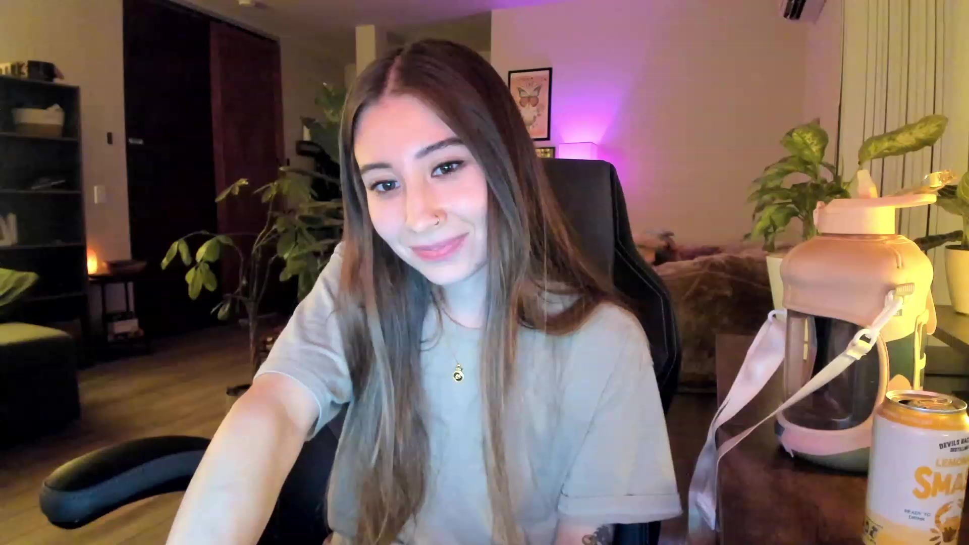 Gallery image thumbnail from lory_babygirl's myfreecams stream on, 11/23/2023, 01:51 image 4 of 20
