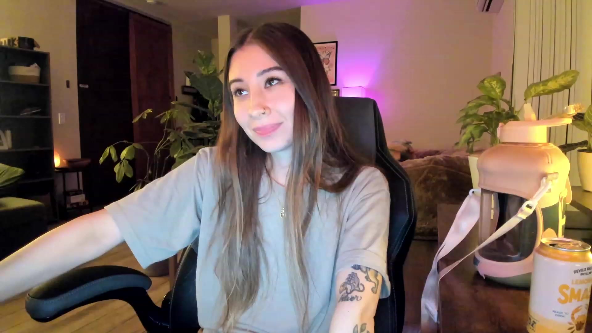 Gallery image thumbnail from lory_babygirl's myfreecams stream on, 11/23/2023, 01:51 image 5 of 20