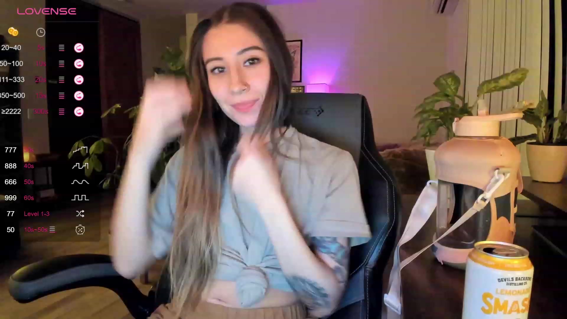 Gallery image thumbnail from lory_babygirl's myfreecams stream on, 11/23/2023, 02:08 image 1 of 20