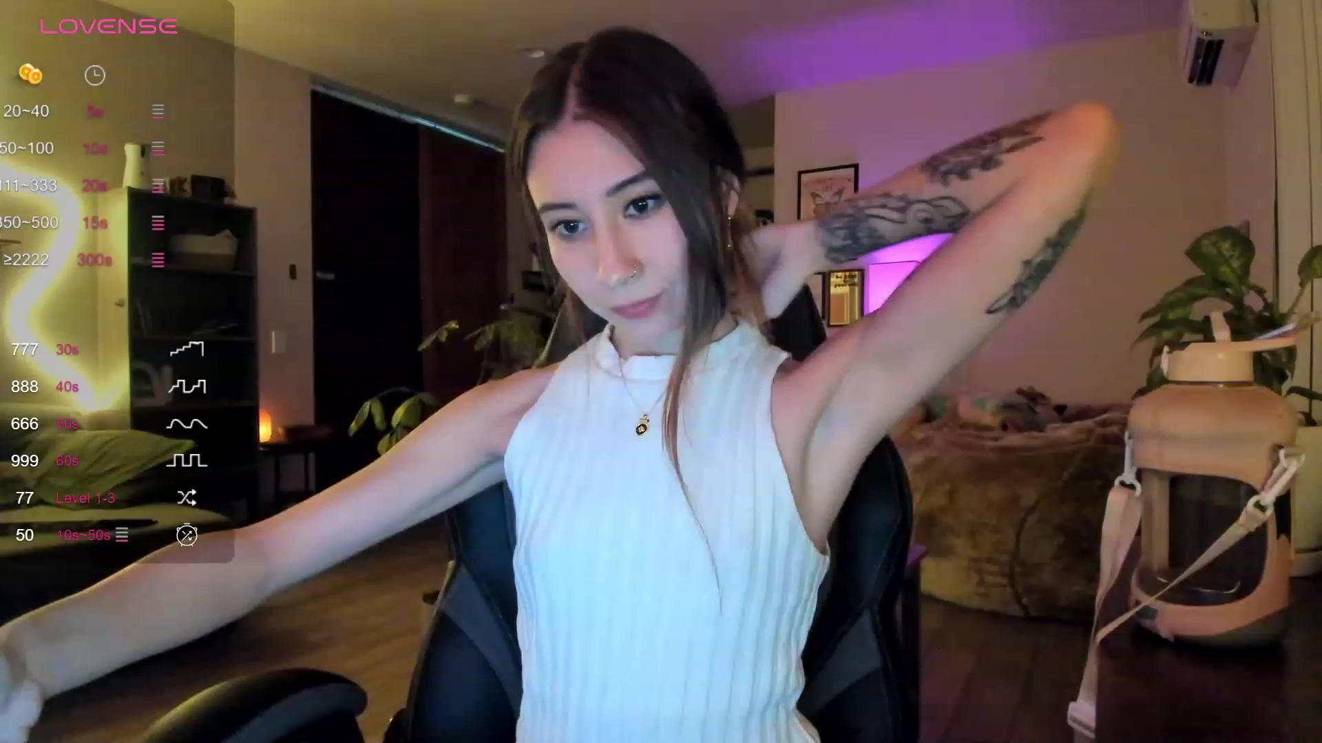 Gallery image thumbnail from lory_babygirl's myfreecams stream on, 11/23/2023, 05:03 image 9 of 20