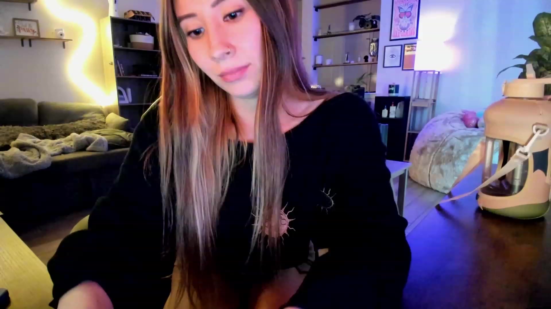 Gallery image thumbnail from lory_babygirl's myfreecams stream on, 11/29/2023, 21:28 image 9 of 20