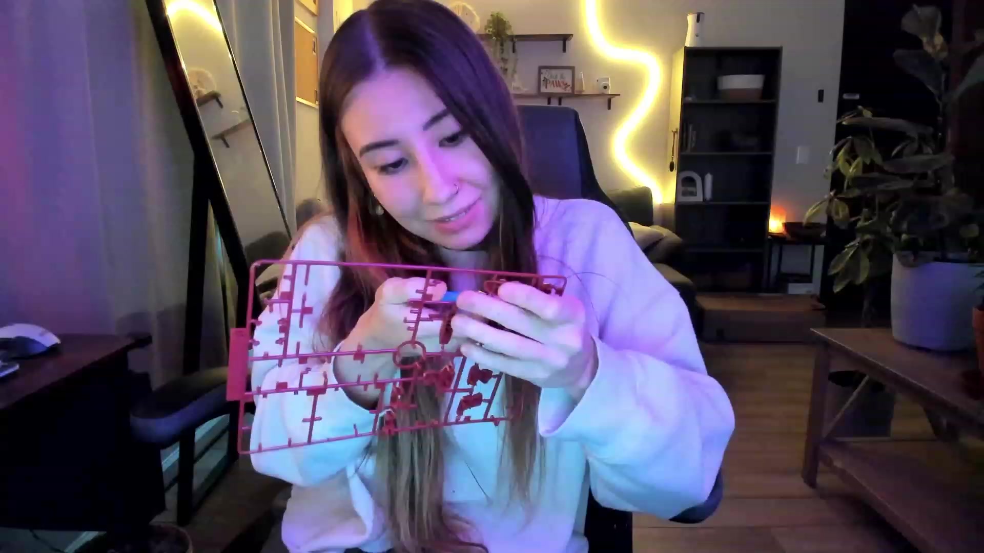 Gallery image thumbnail from lory_babygirl's myfreecams stream on, 12/20/2023, 20:30 image 15 of 20