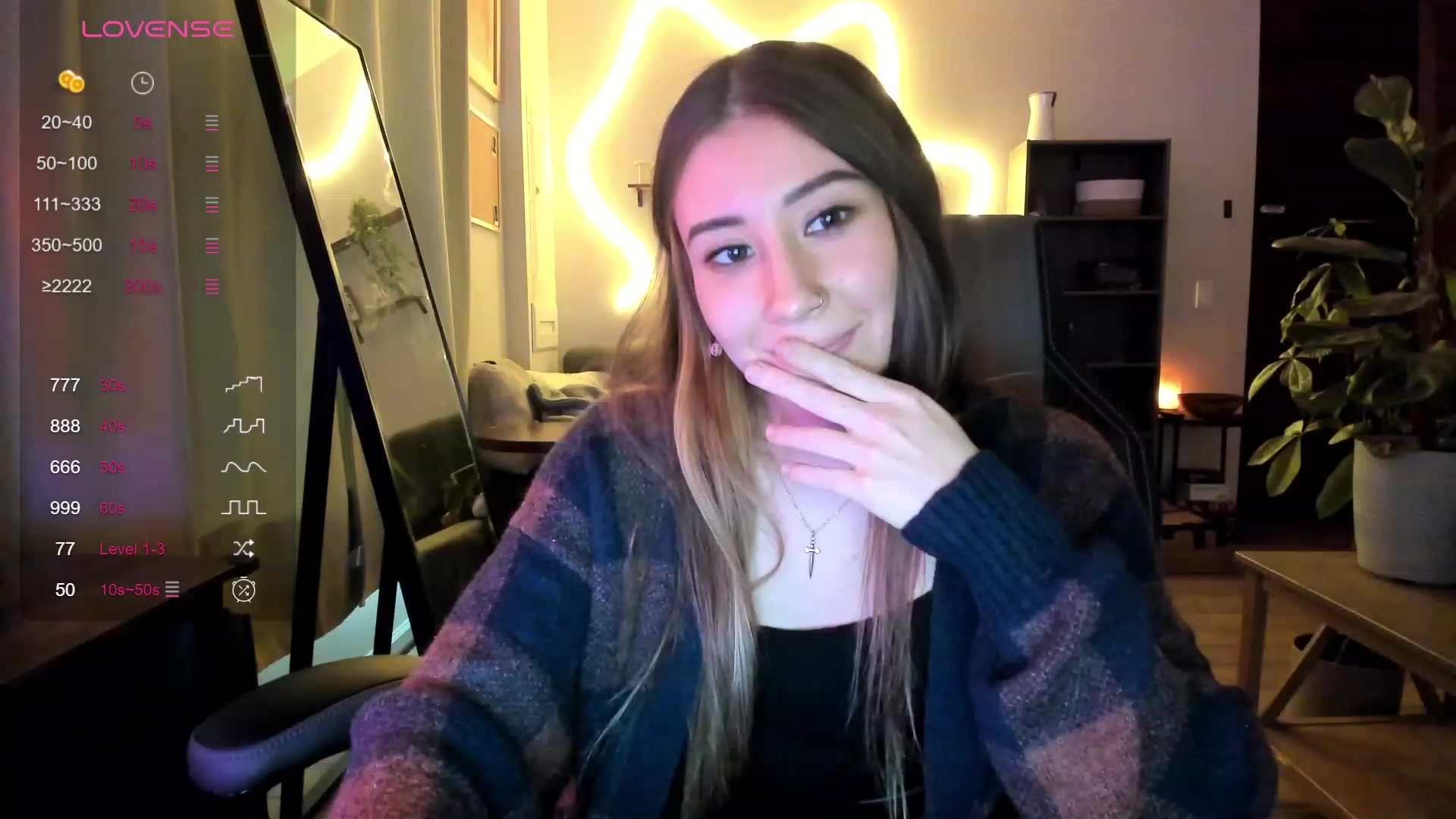 Gallery image thumbnail from lory_babygirl's myfreecams stream on, 12/21/2023, 21:07 image 11 of 20