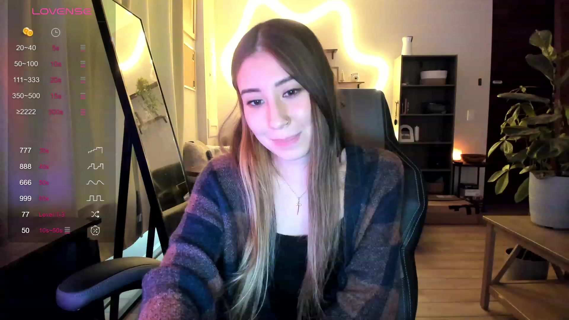 Gallery image thumbnail from lory_babygirl's myfreecams stream on, 12/21/2023, 21:07 image 8 of 20