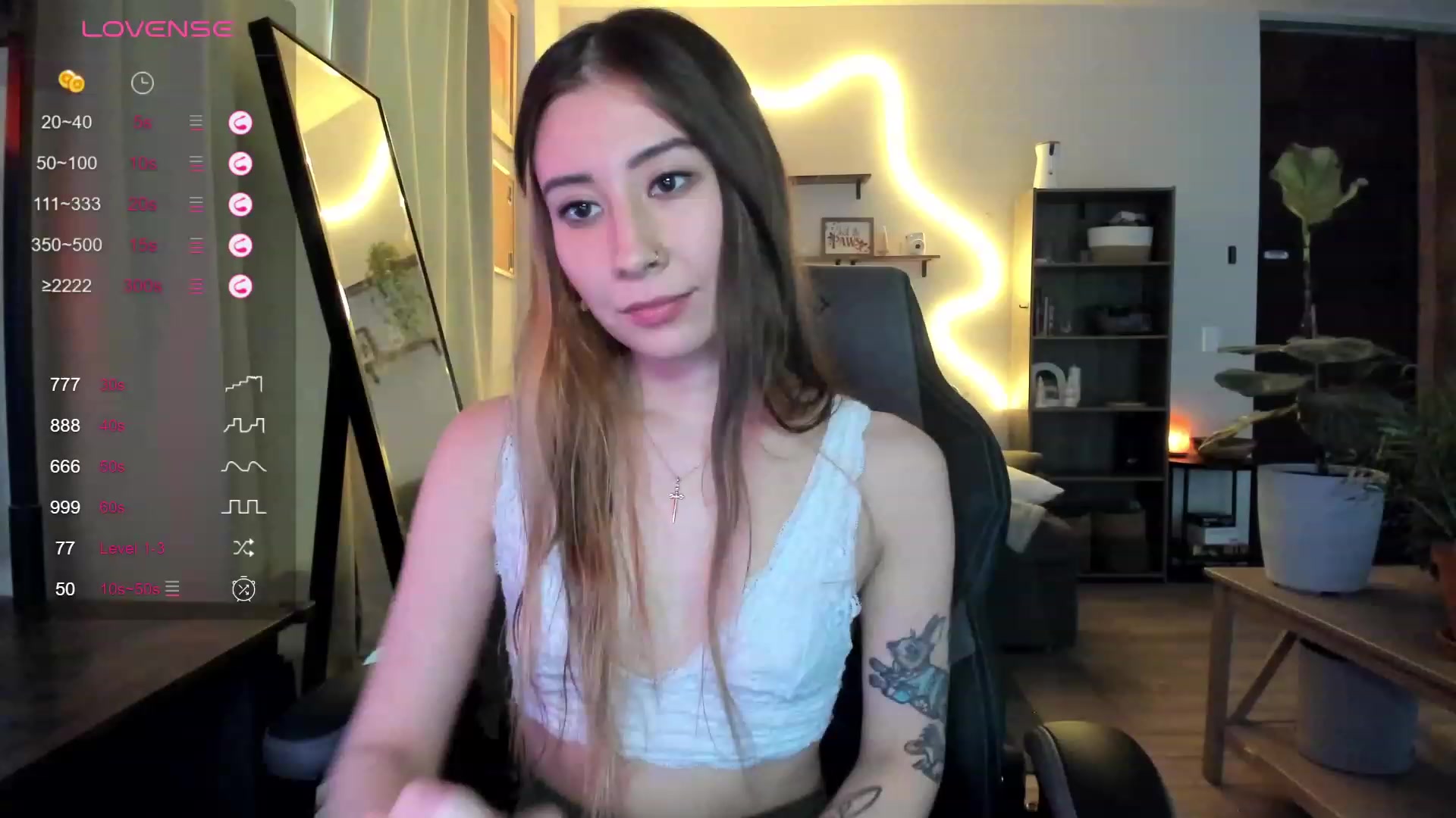 Gallery image thumbnail from lory_babygirl's myfreecams stream on, 12/28/2023, 22:09 image 9 of 20