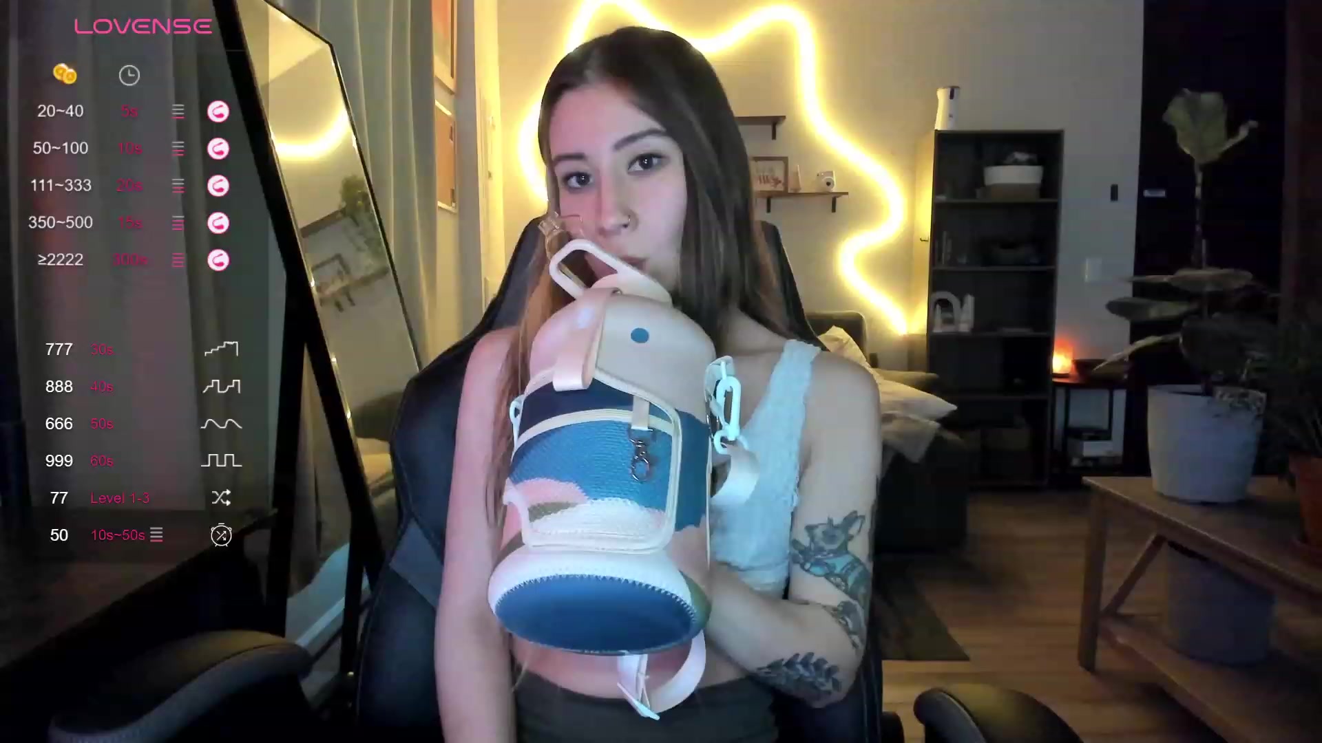 Gallery image thumbnail from lory_babygirl's myfreecams stream on, 12/28/2023, 22:09 image 15 of 20