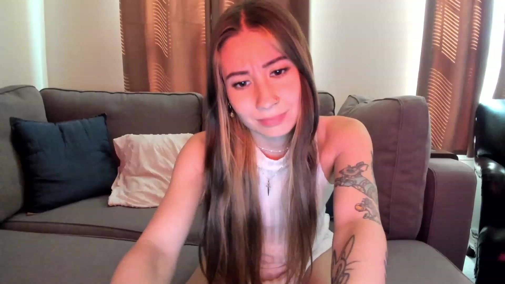 Gallery image thumbnail from lory_babygirl's myfreecams stream on, 01/17/2024, 19:23 image 13 of 20
