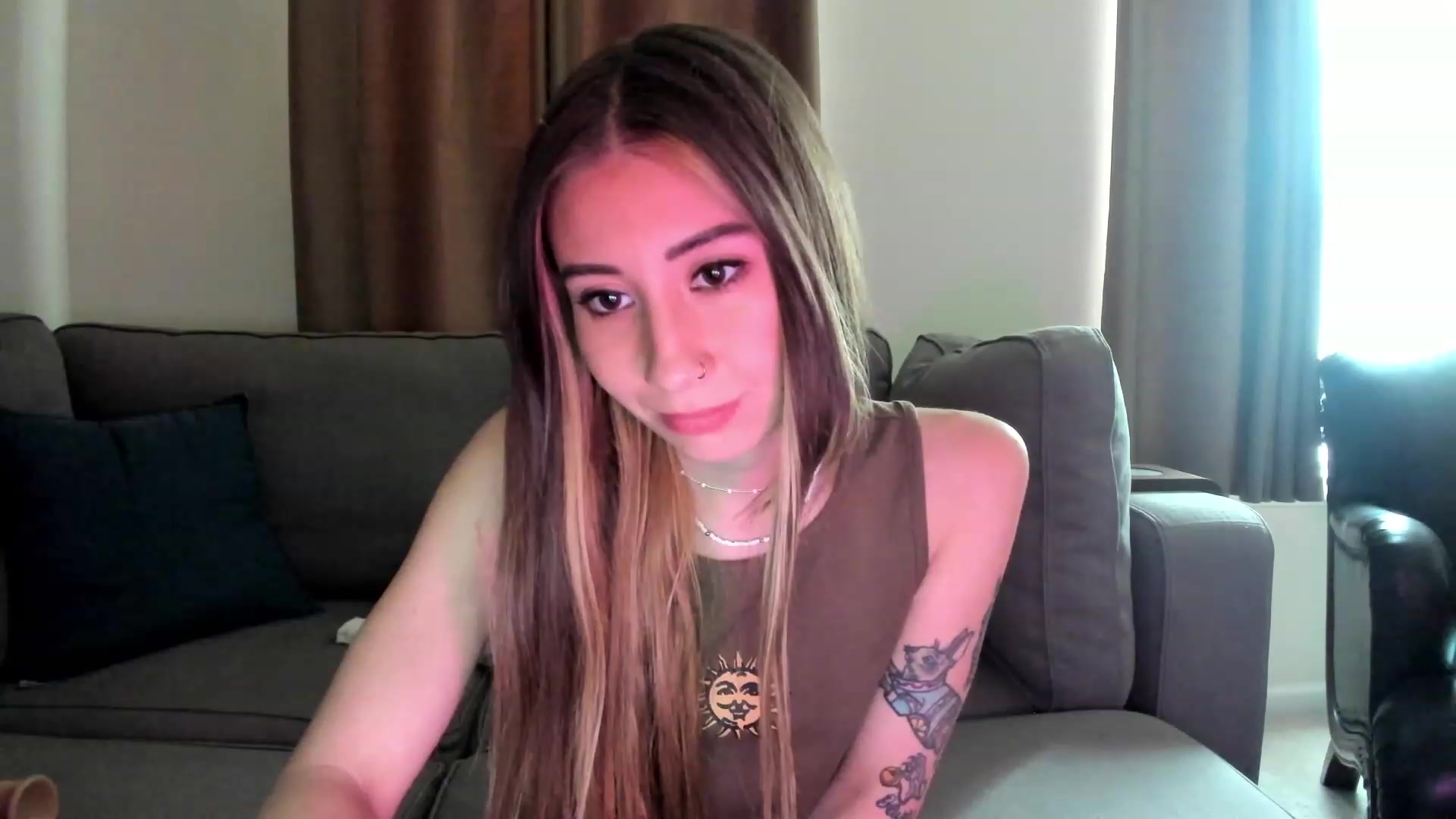 Gallery image thumbnail from lory_babygirl's myfreecams stream on, 01/18/2024, 18:06 image 19 of 20