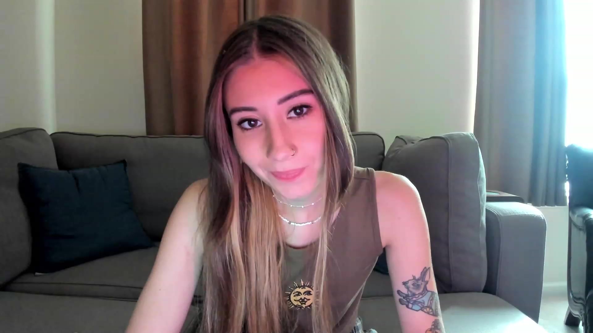 Gallery image thumbnail from lory_babygirl's myfreecams stream on, 01/18/2024, 18:06 image 2 of 20