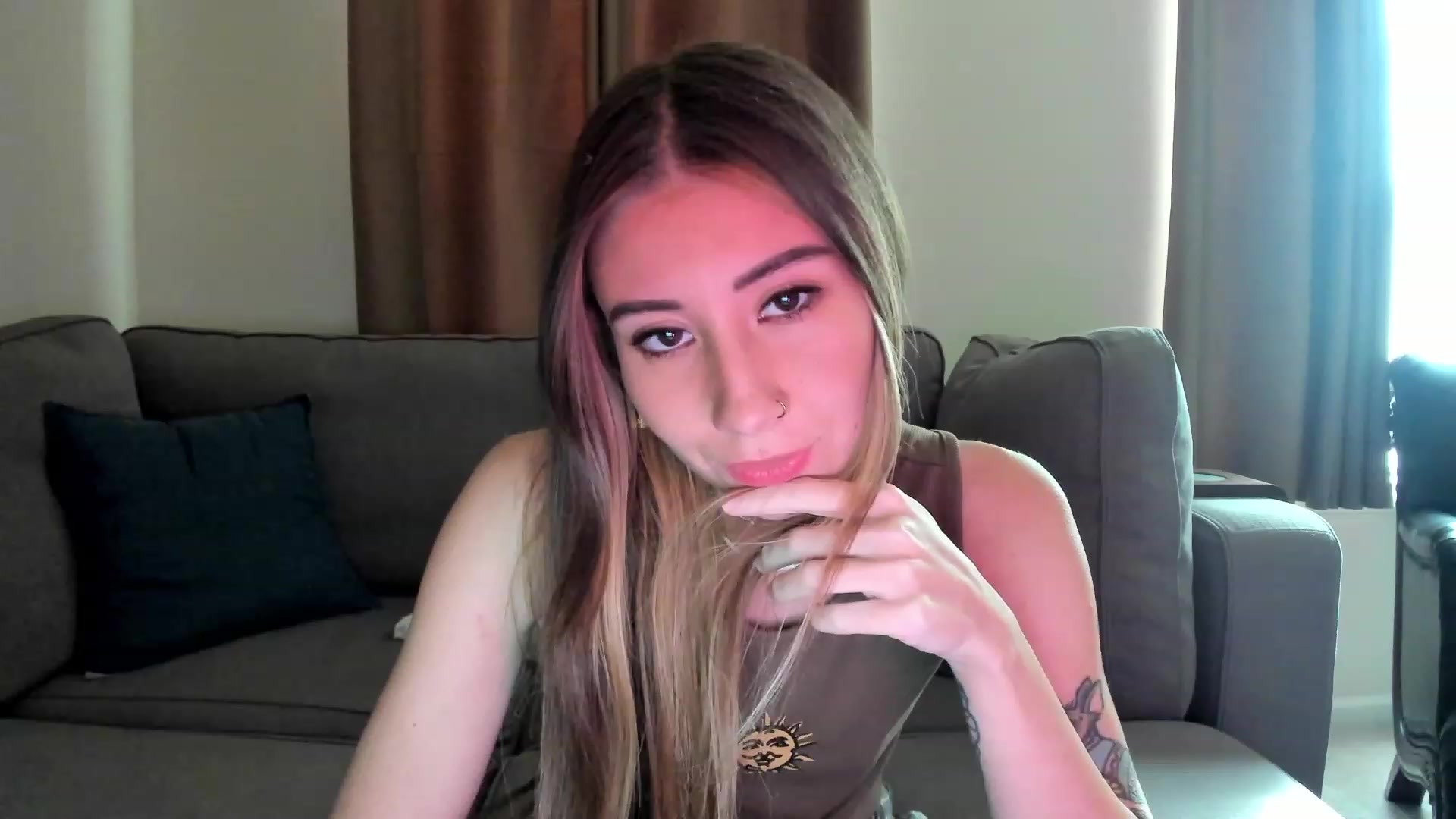 Gallery image thumbnail from lory_babygirl's myfreecams stream on, 01/18/2024, 18:06 image 1 of 20