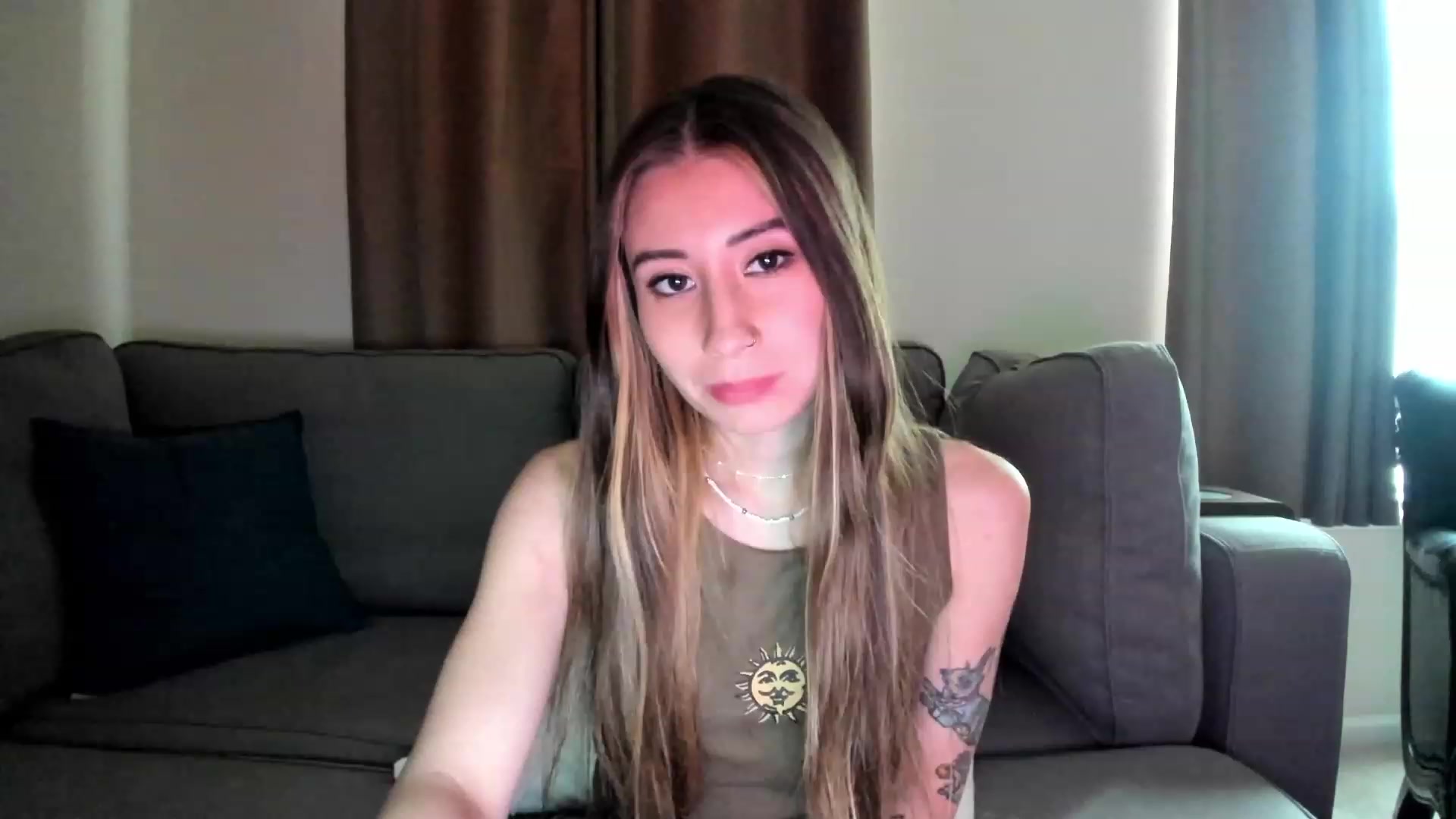 Gallery image thumbnail from lory_babygirl's myfreecams stream on, 01/18/2024, 20:12 image 13 of 20