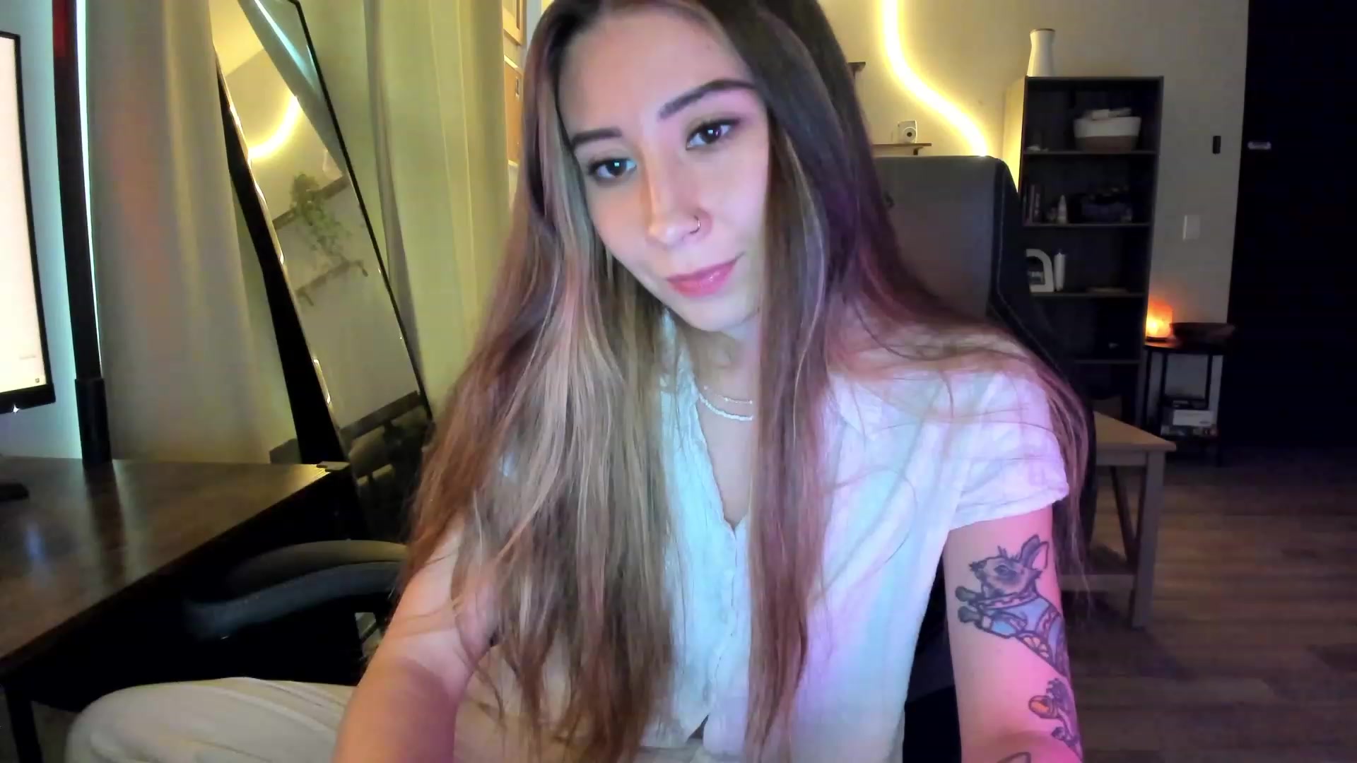 Gallery image thumbnail from lory_babygirl's myfreecams stream on, 01/30/2024, 18:29 image 15 of 20