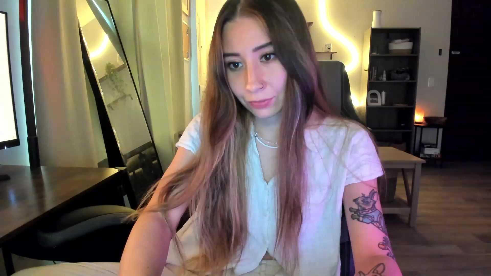 Gallery image thumbnail from lory_babygirl's myfreecams stream on, 01/30/2024, 18:29 image 20 of 20