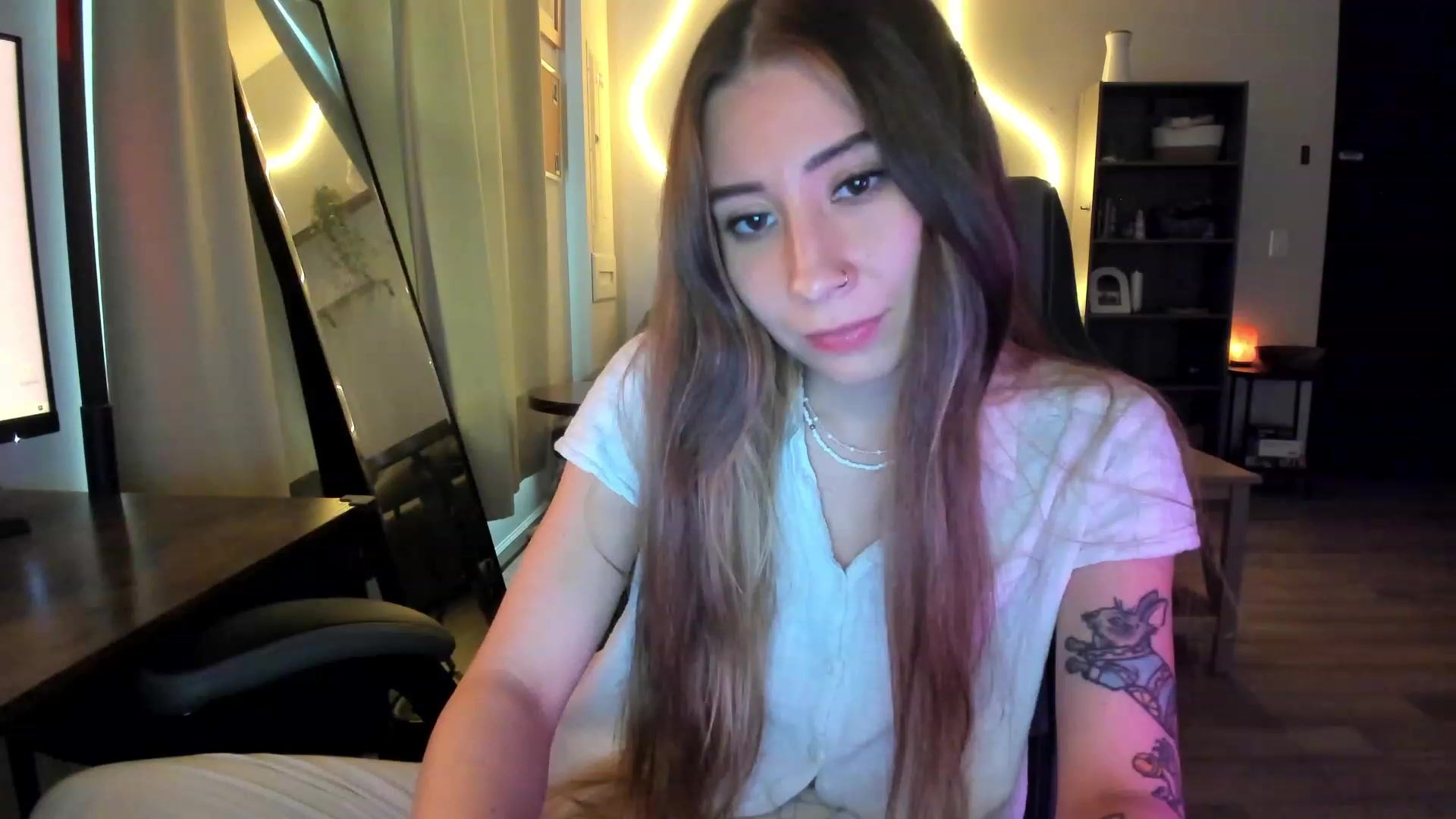 Gallery image thumbnail from lory_babygirl's myfreecams stream on, 01/30/2024, 18:29 image 19 of 20