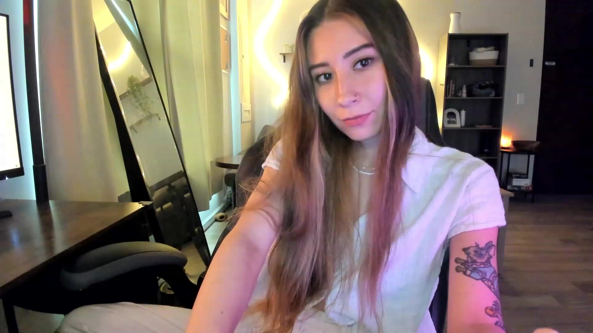 Gallery image thumbnail from lory_babygirl's myfreecams stream on, 01/30/2024, 19:29 image 3 of 20
