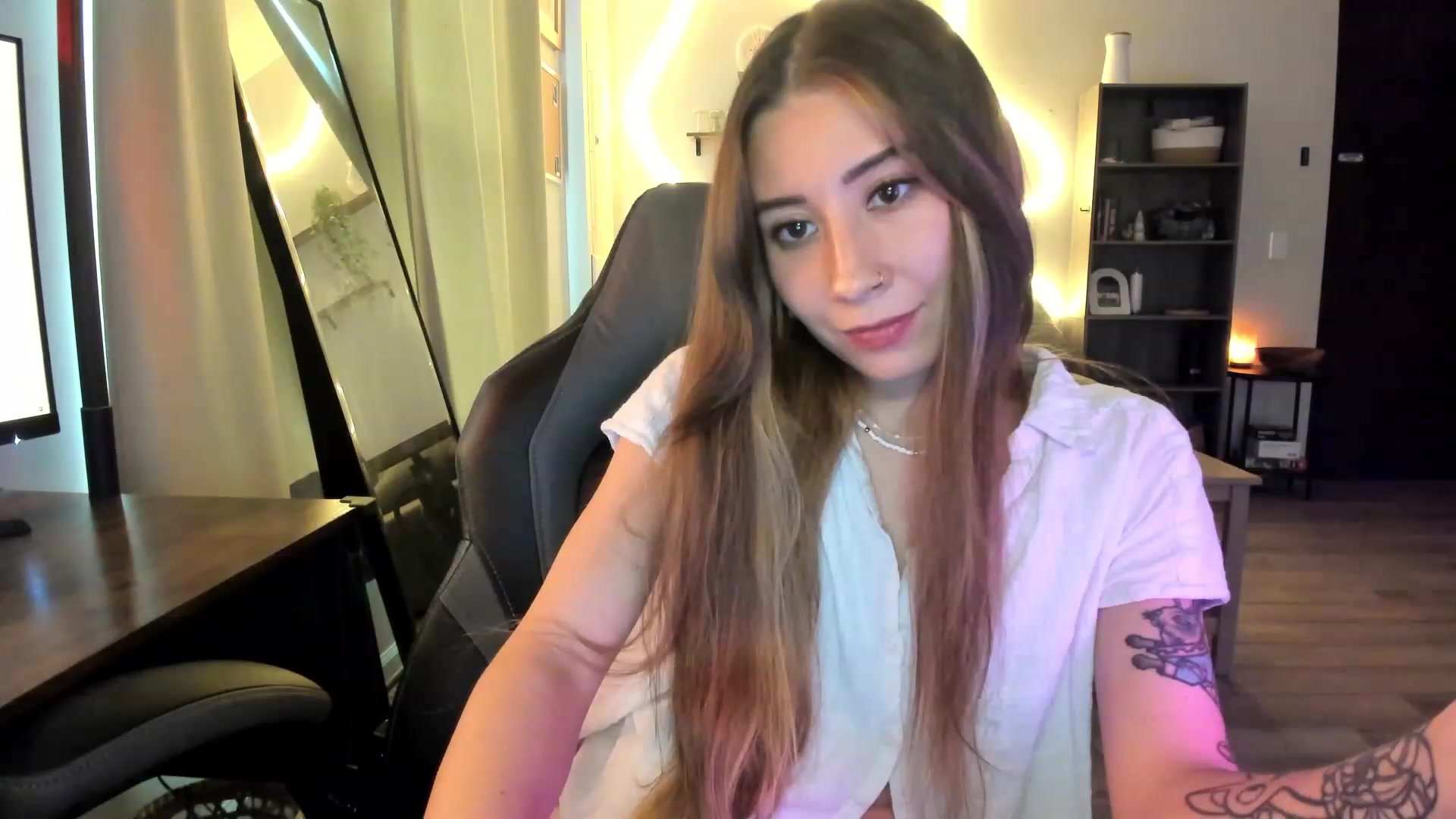 Gallery image thumbnail from lory_babygirl's myfreecams stream on, 01/30/2024, 19:29 image 14 of 20