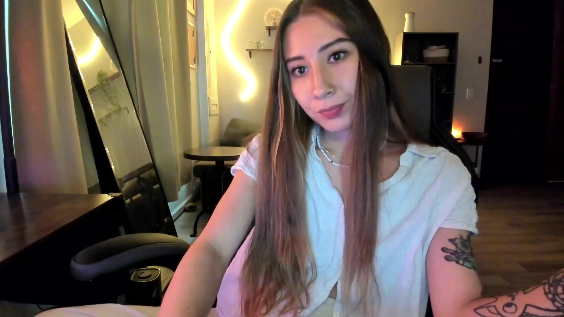 Gallery image thumbnail from lory_babygirl's myfreecams stream on, 01/30/2024, 21:30 image 3 of 20
