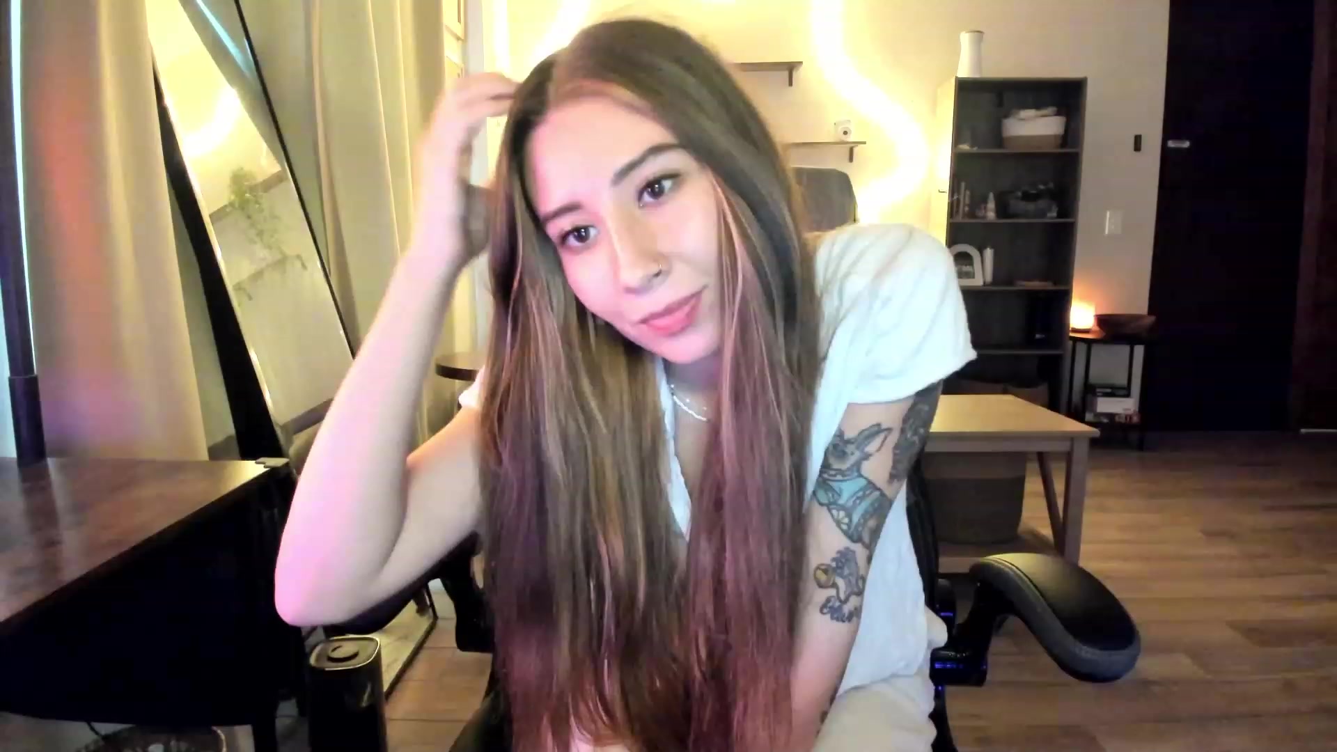Gallery image thumbnail from lory_babygirl's myfreecams stream on, 01/30/2024, 21:30 image 11 of 20