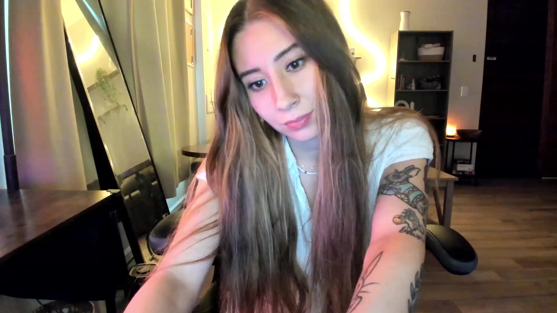 Gallery image thumbnail from lory_babygirl's myfreecams stream on, 01/30/2024, 21:30 image 9 of 20