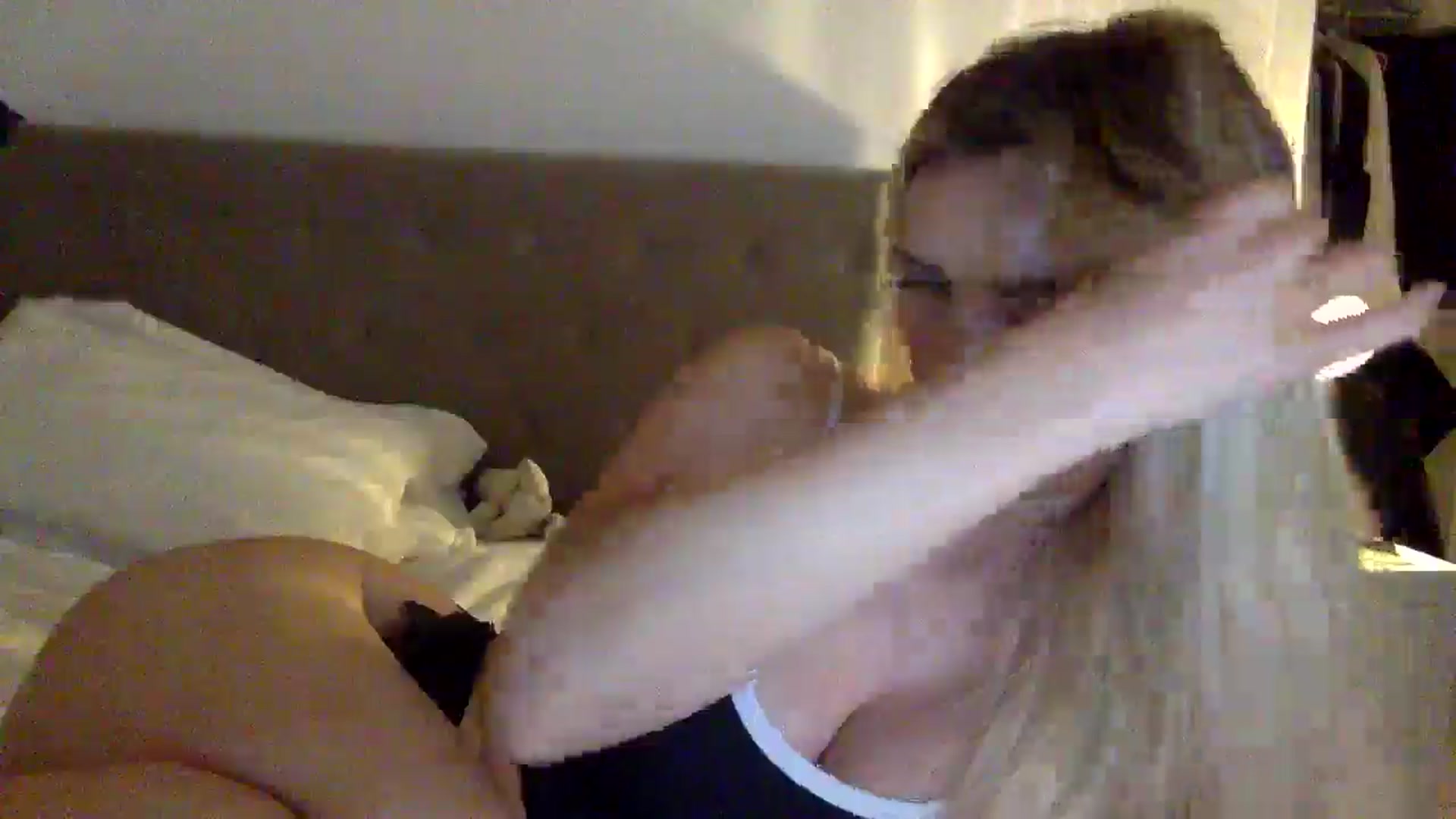 Gallery image thumbnail from louisezus's myfreecams stream on, 07/07/2025, 22:27 image 4 of 20