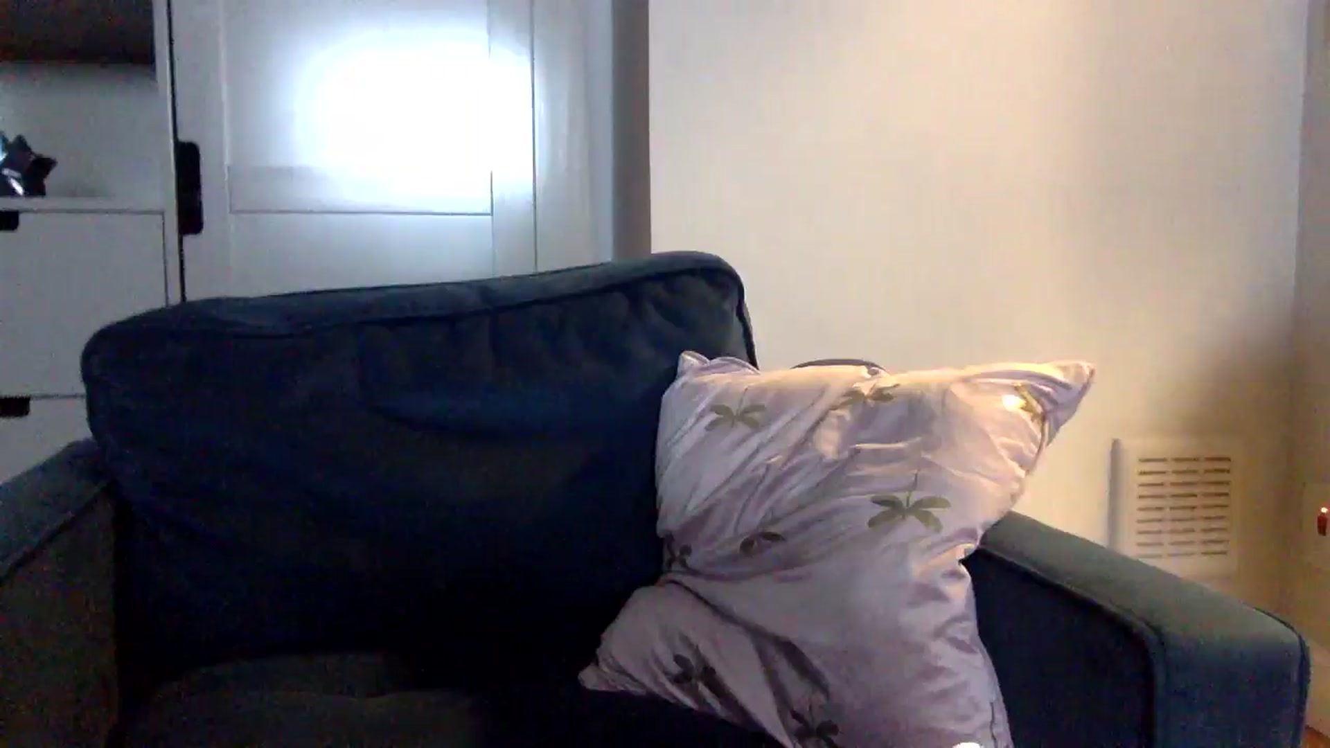Gallery image thumbnail from louisezus's myfreecams stream on, 08/01/2025, 21:26 image 10 of 20