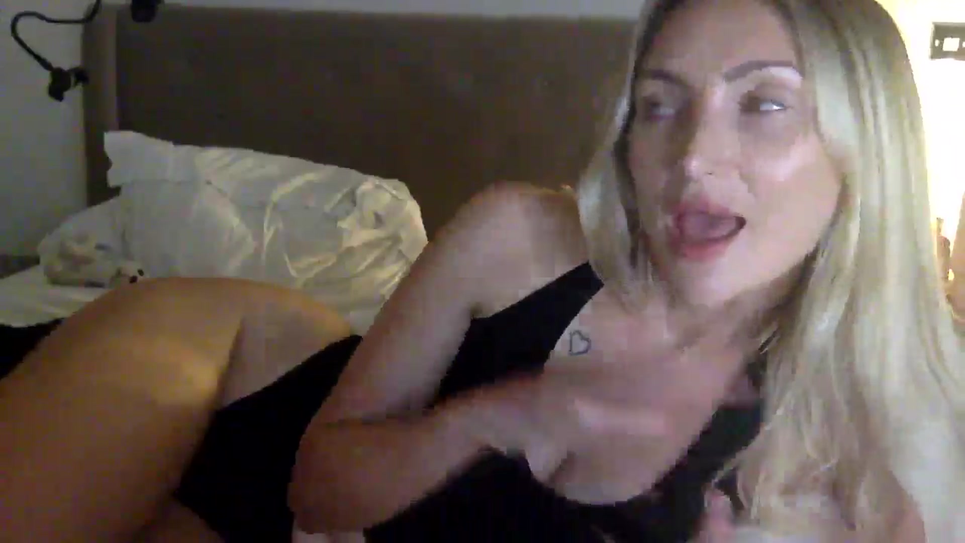 Gallery image thumbnail from louisezus's myfreecams stream on, 09/04/2025, 24:30 image 13 of 20