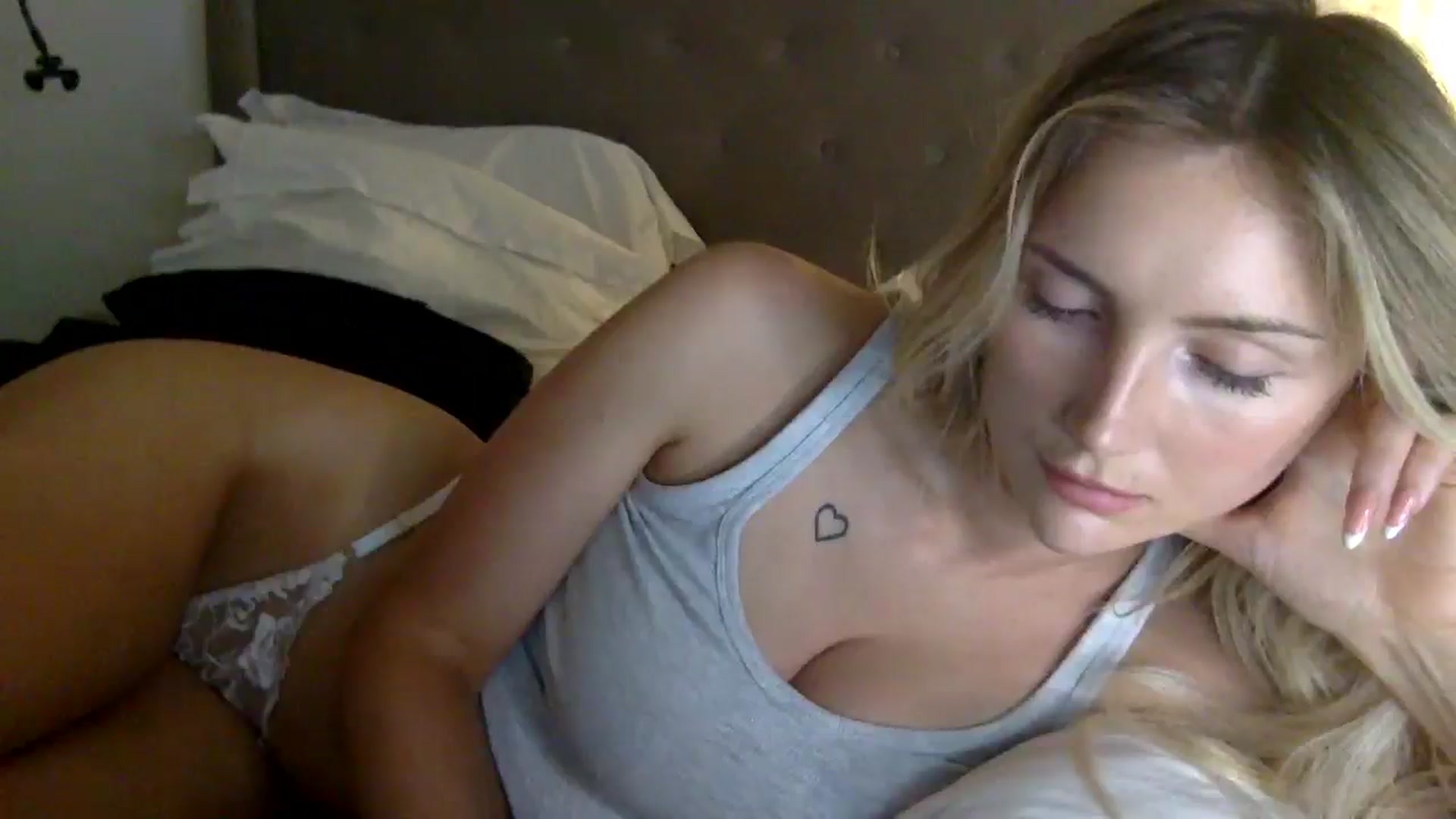 Gallery image thumbnail from louisezus's myfreecams stream on, 09/04/2025, 23:46 image 20 of 20
