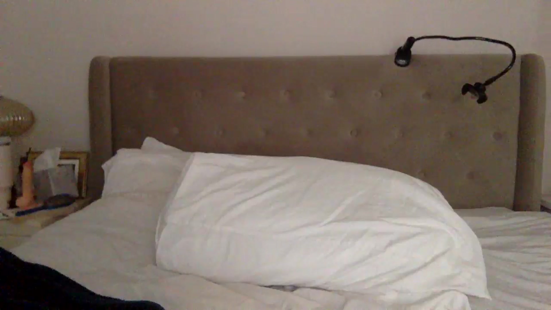 Gallery image thumbnail from louisezus's myfreecams stream on, 11/05/2025, 13:24 image 12 of 20