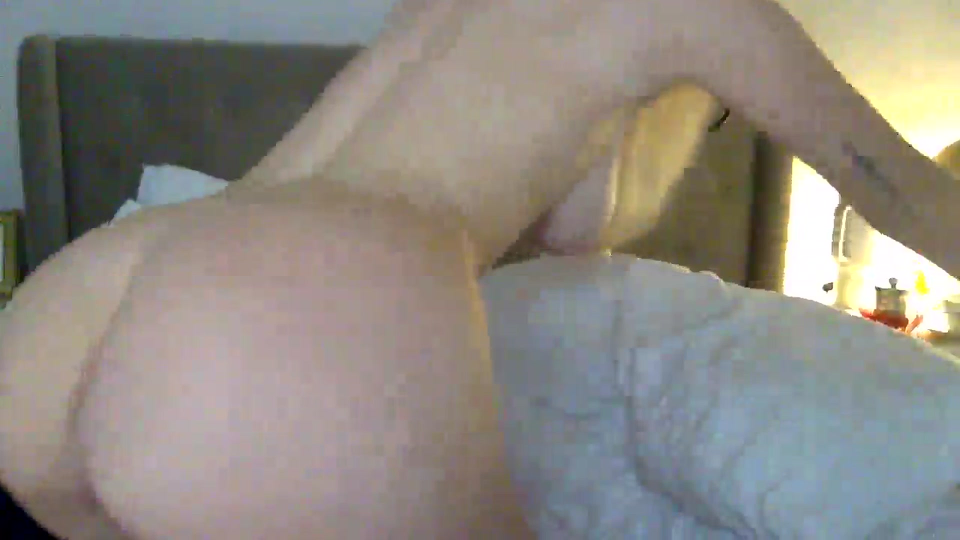 Gallery image thumbnail from louisezus's myfreecams stream on, 11/18/2025, 12:21 image 10 of 20