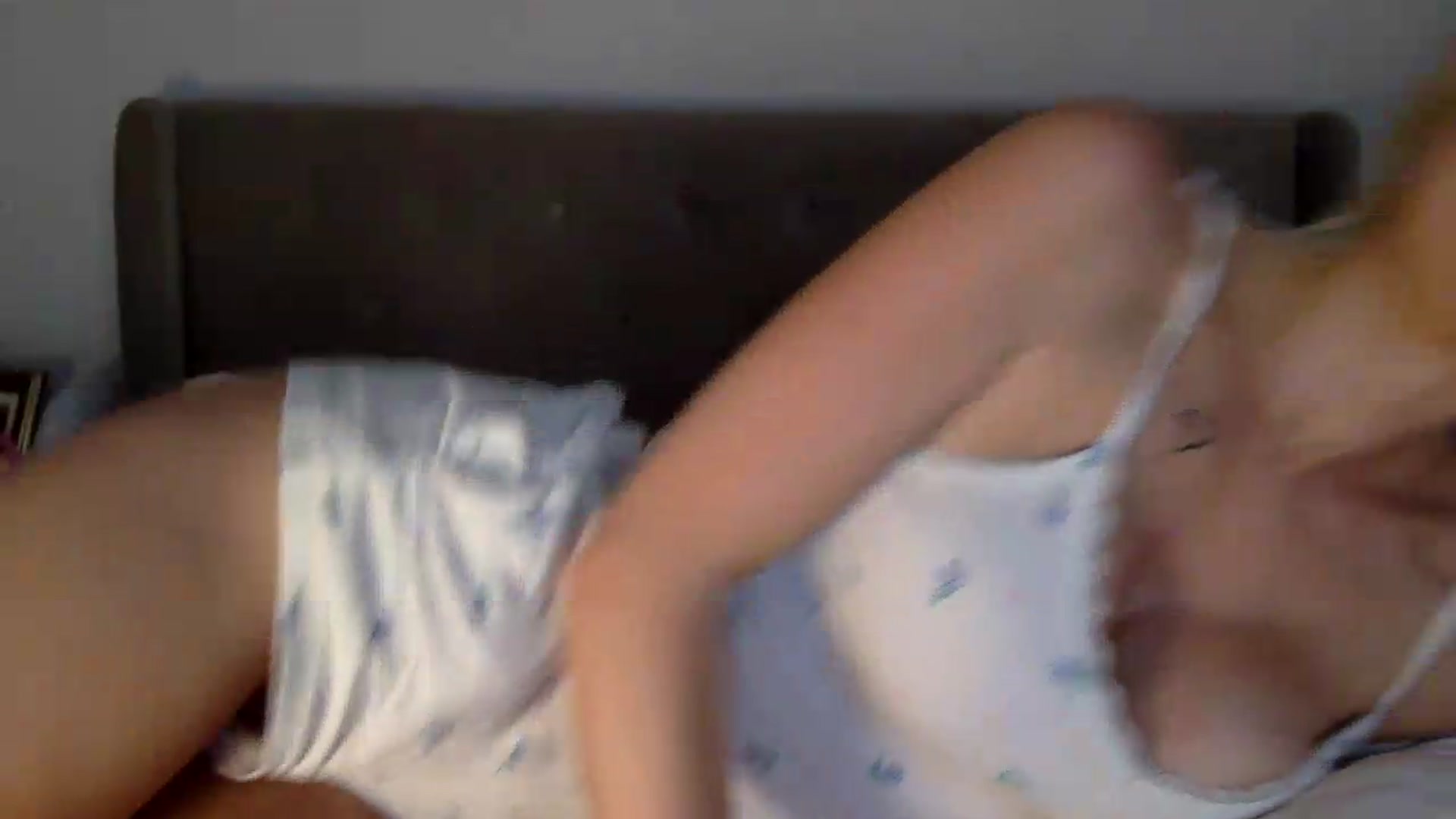 Gallery image thumbnail from louisezus's myfreecams stream on, 07/03/2026, 12:49 image 5 of 20