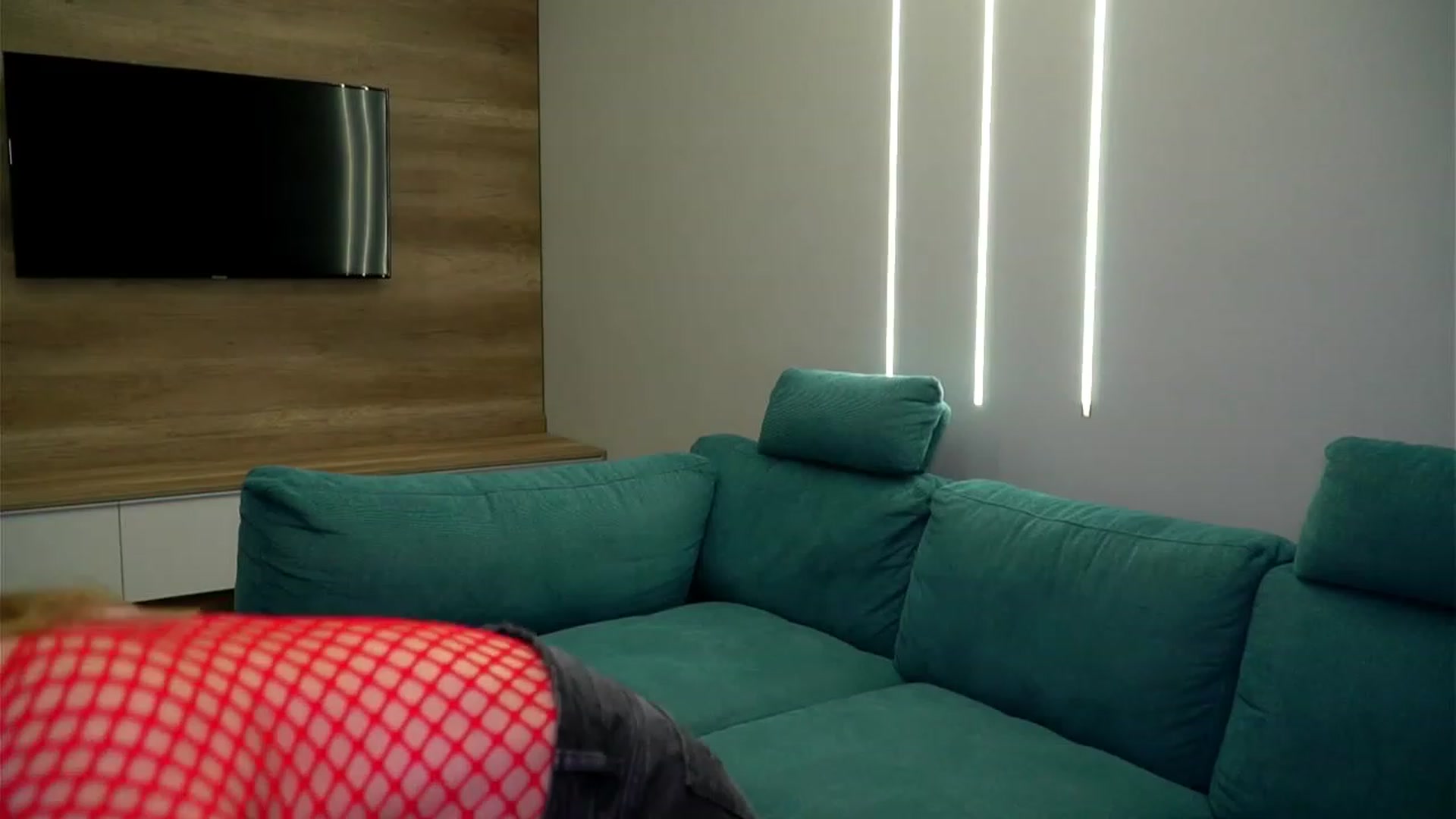 Gallery image thumbnail from lovelylollly's myfreecams stream on, 12/09/2022, 13:24 image 8 of 20