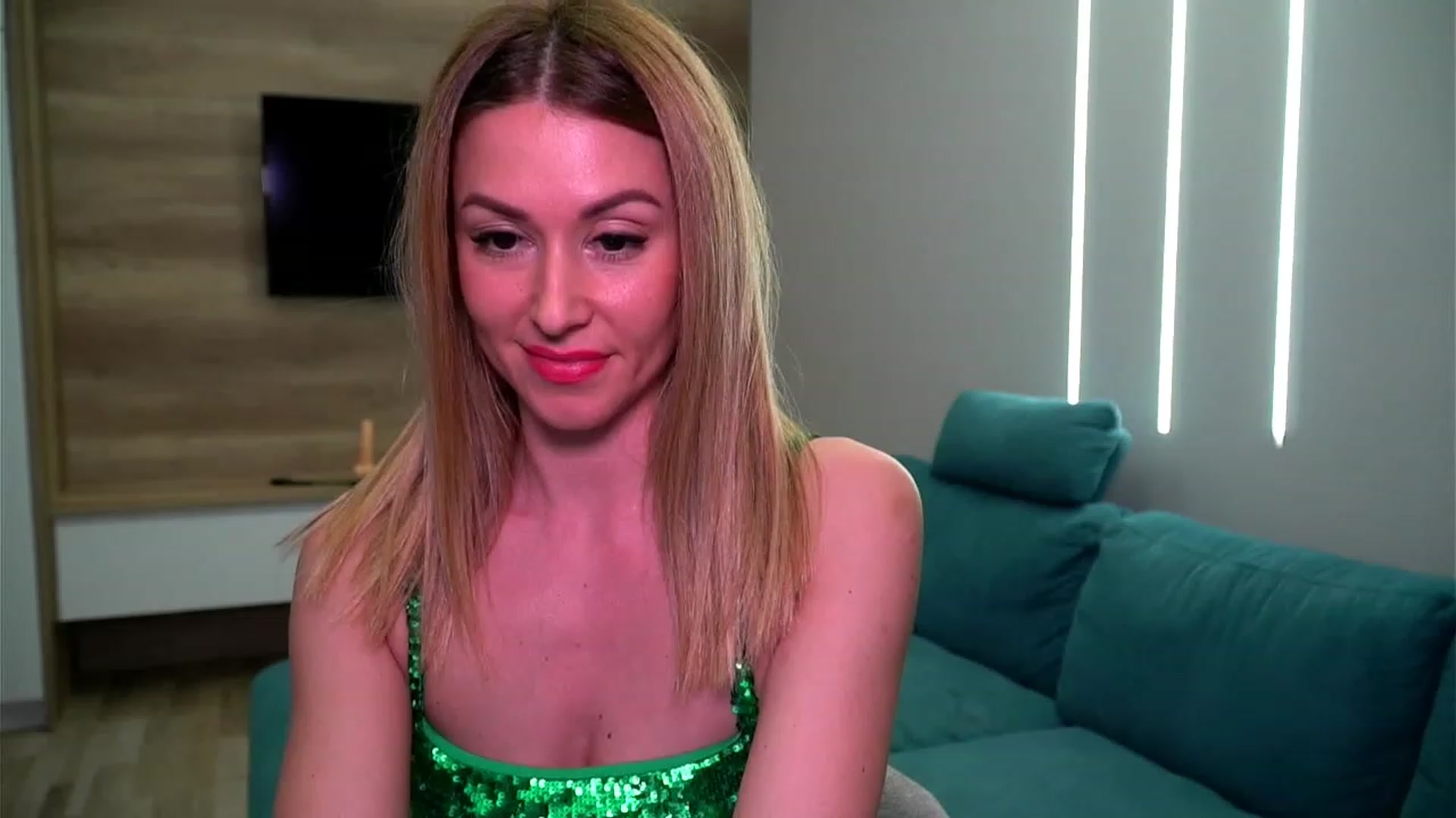 Gallery image thumbnail from lovelylollly's myfreecams stream on, 01/26/2023, 13:47 image 16 of 20