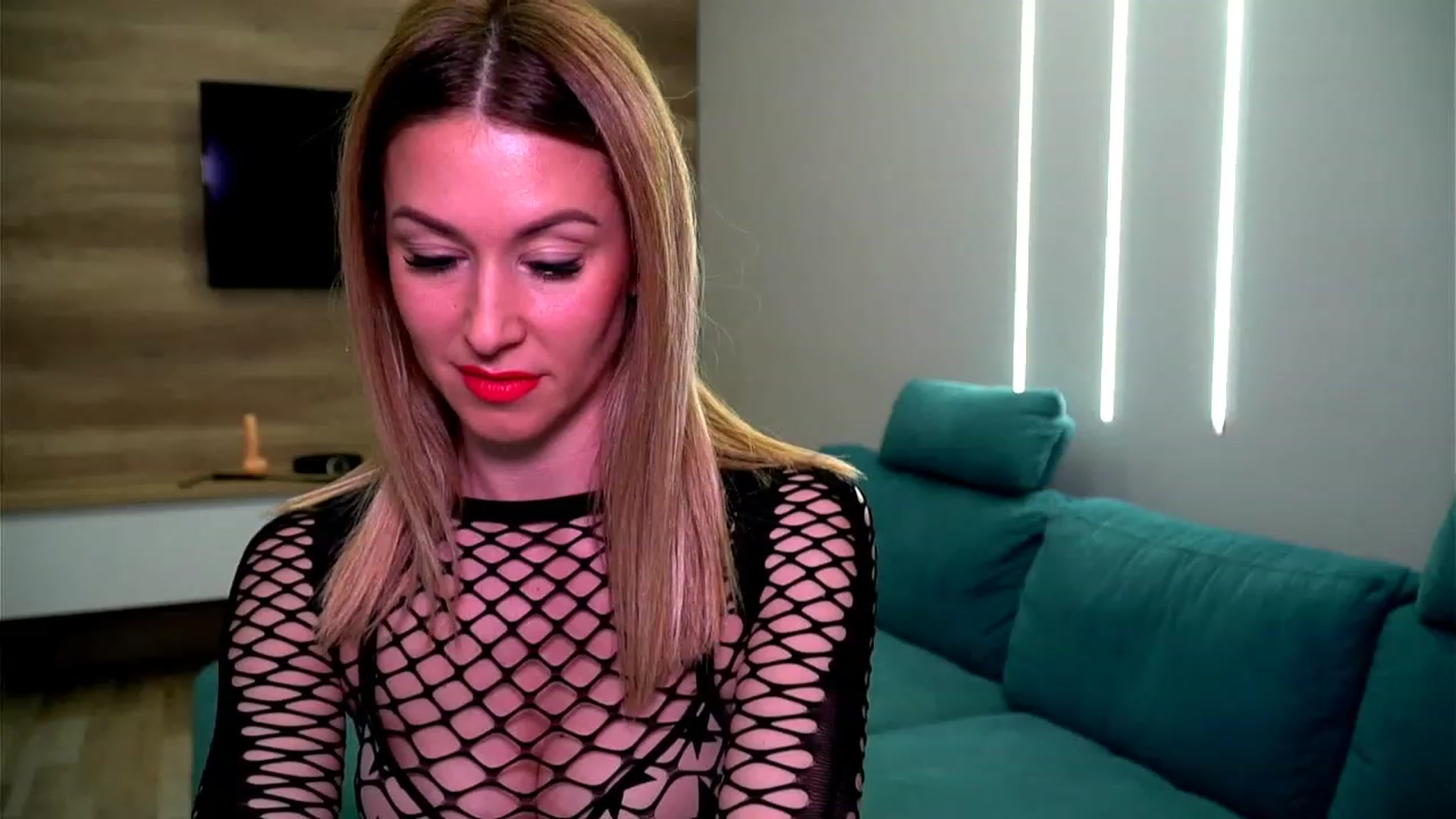 Gallery image thumbnail from lovelylollly's myfreecams stream on, 01/27/2023, 12:04 image 8 of 20
