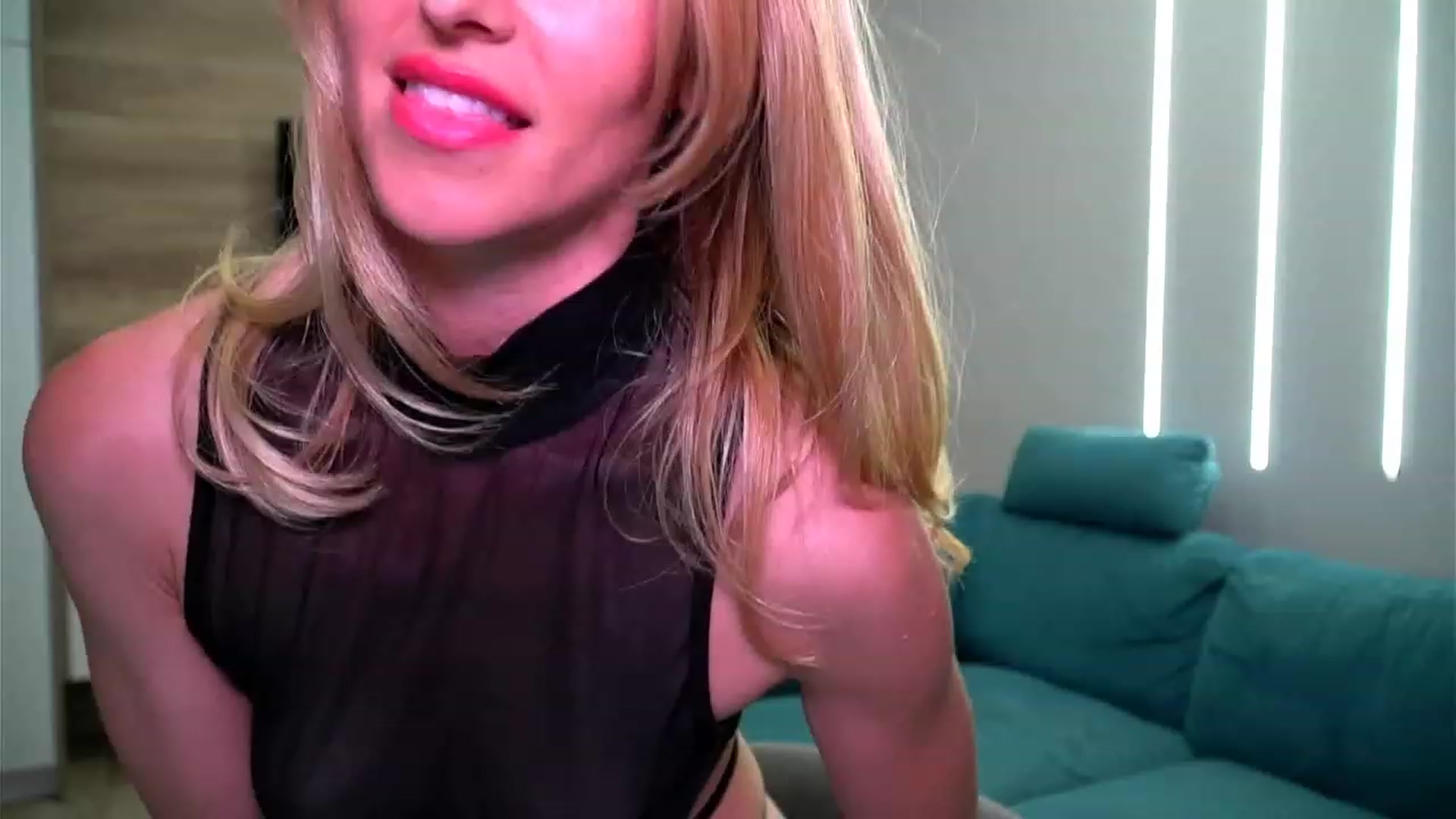 Gallery image thumbnail from lovelylollly's myfreecams stream on, 06/15/2023, 09:17 image 20 of 20