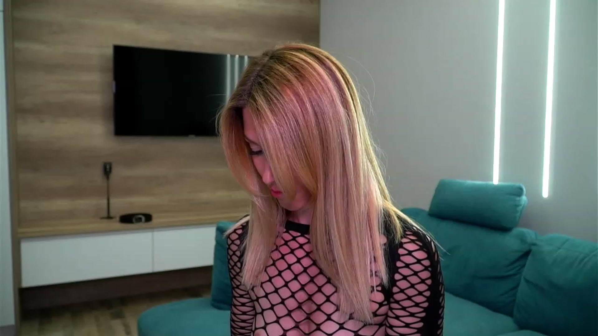 Gallery image thumbnail from lovelylollly's myfreecams stream on, 06/22/2023, 10:00 image 14 of 20