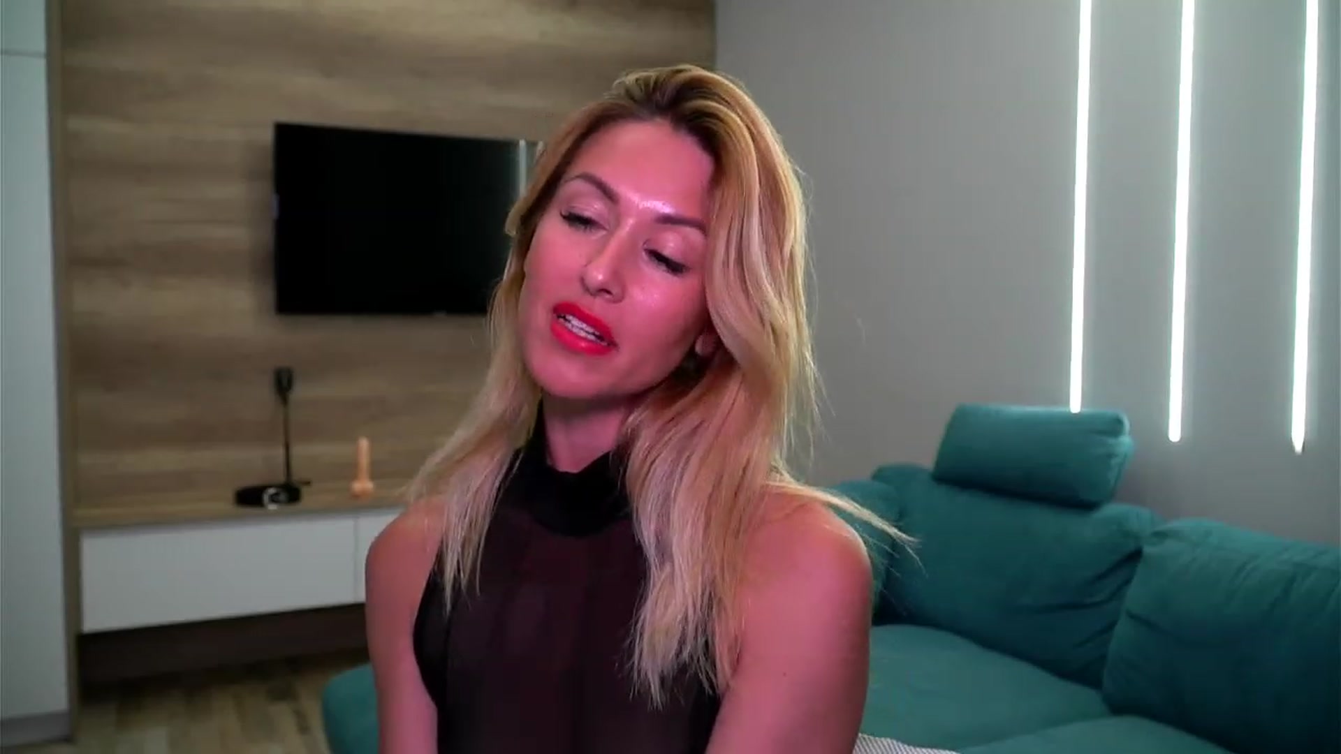 Gallery image thumbnail from lovelylollly's myfreecams stream on, 07/05/2023, 10:02 image 13 of 20
