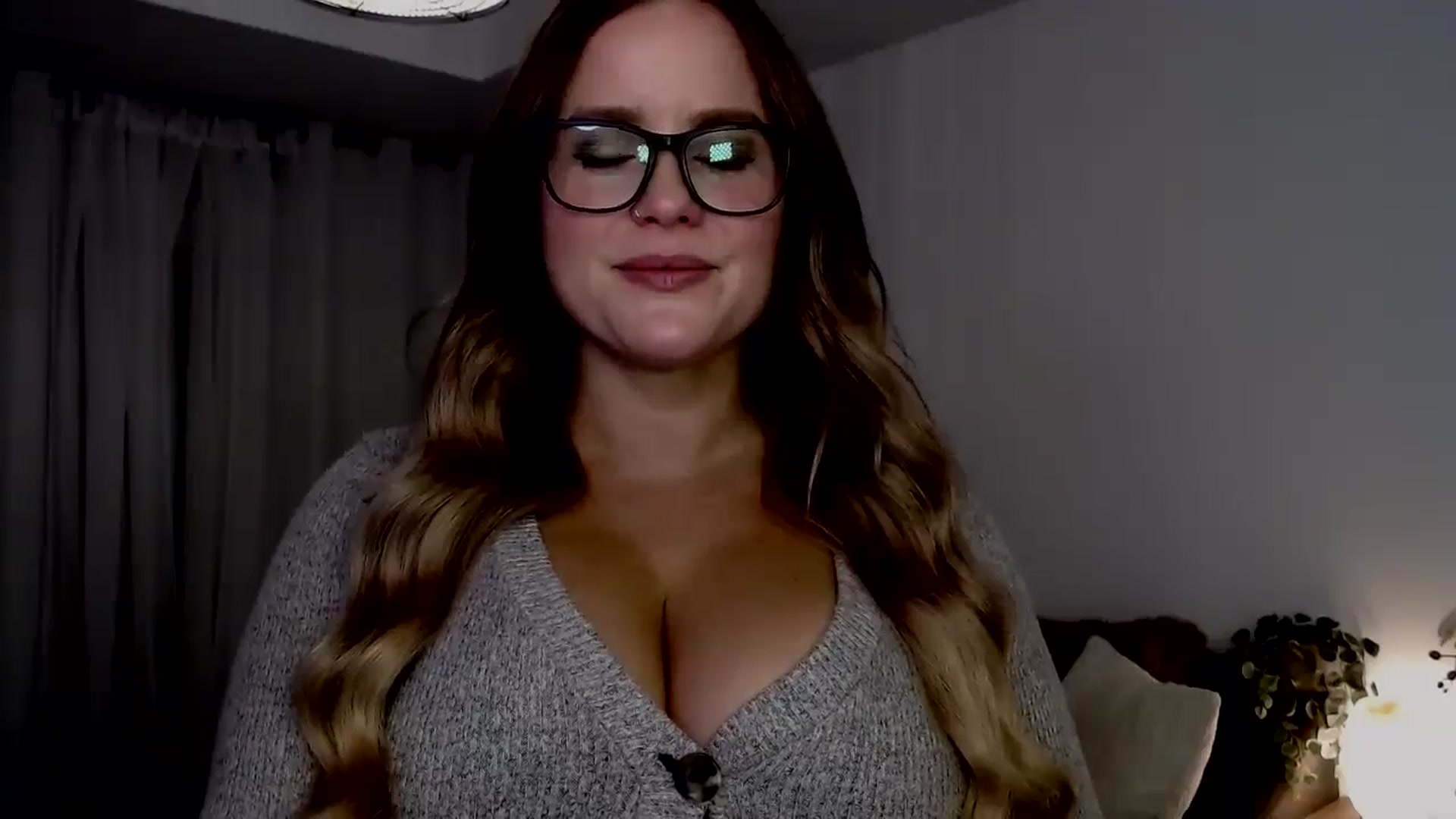 Gallery image thumbnail from lovemedaisy's myfreecams stream on, 10/15/2024, 09:02 image 20 of 20
