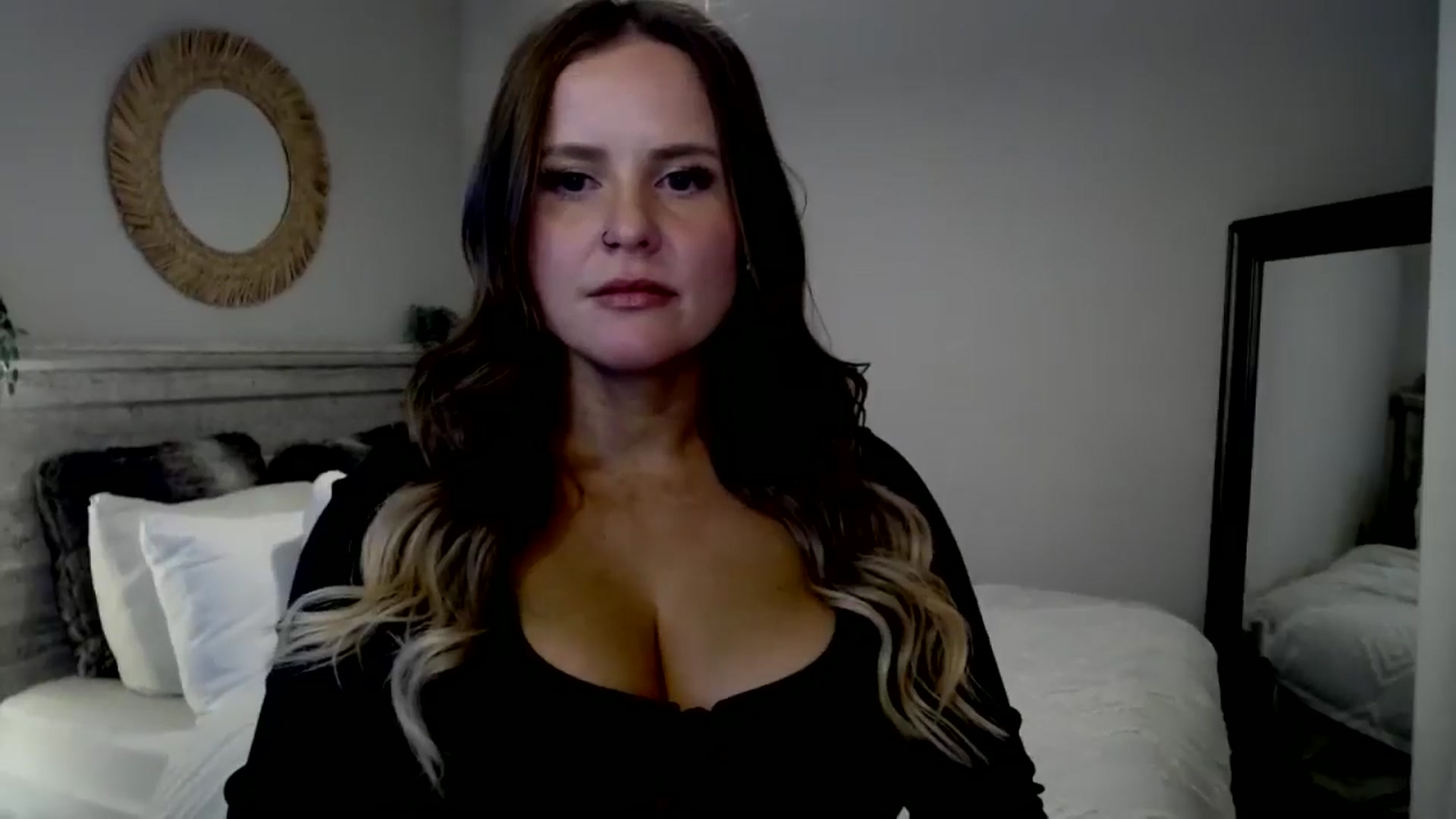 Gallery image thumbnail from lovemedaisy's myfreecams stream on, 10/25/2025, 08:38 image 7 of 20