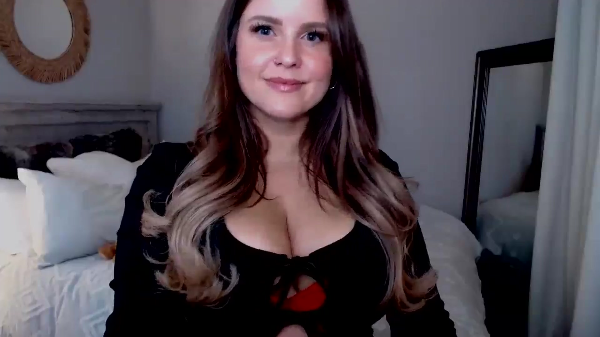 Gallery image thumbnail from lovemedaisy's myfreecams stream on, 05/03/2026, 06:21 image 9 of 20