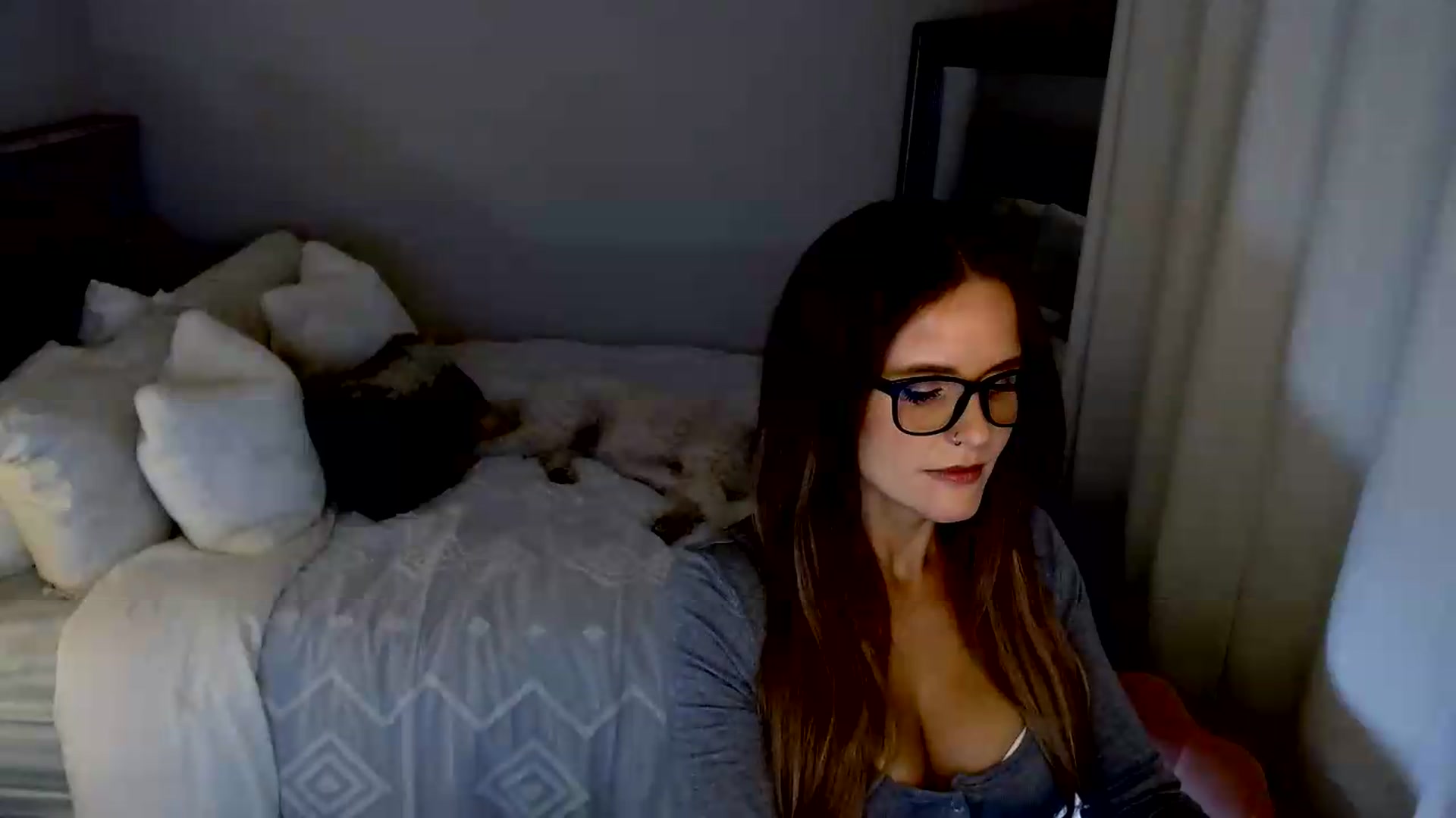 Gallery image thumbnail from lovemedaisy's myfreecams stream on, 09/13/2026, 06:13 image 15 of 20