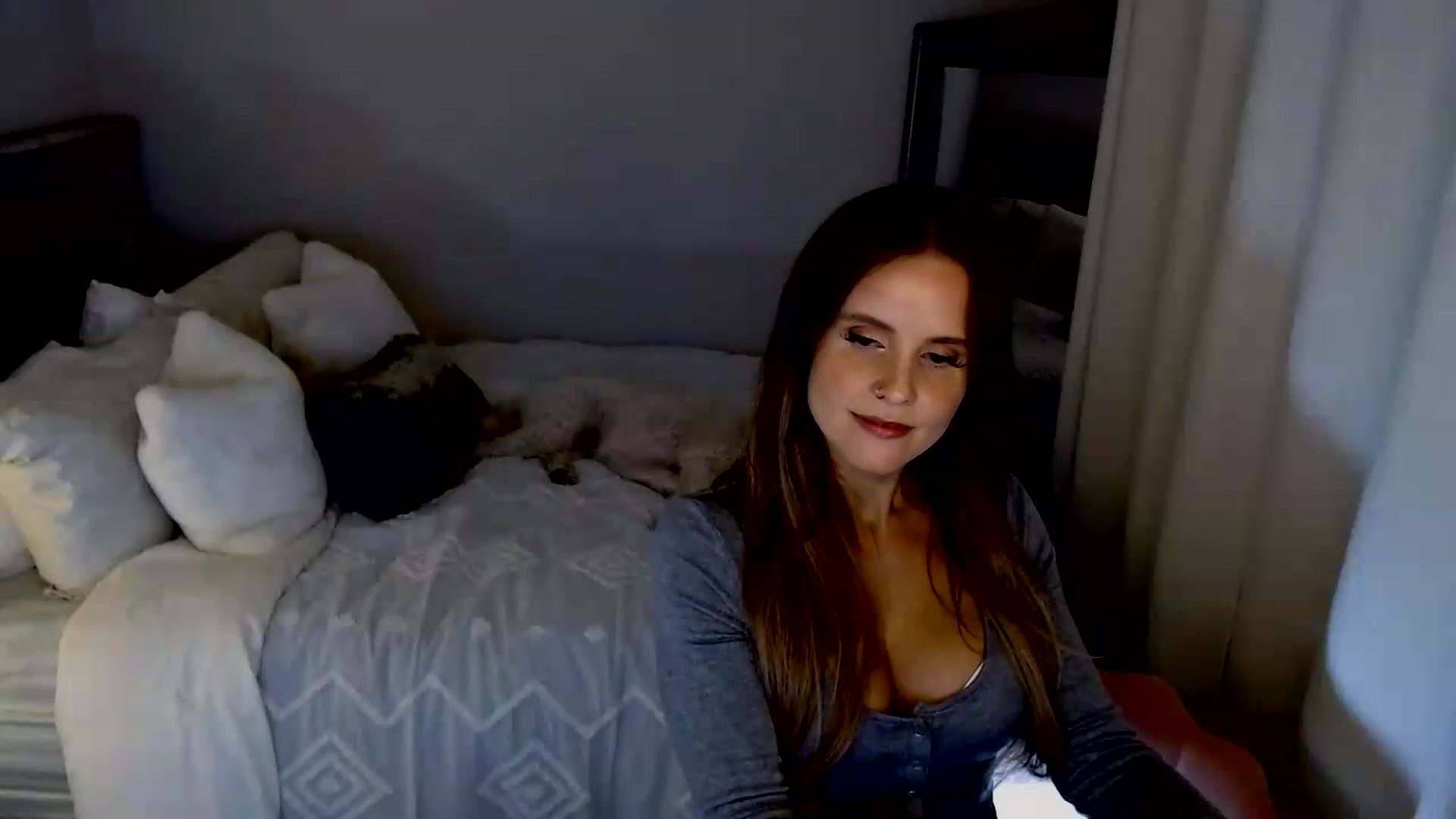 Gallery image thumbnail from lovemedaisy's myfreecams stream on, 09/13/2026, 06:13 image 12 of 20