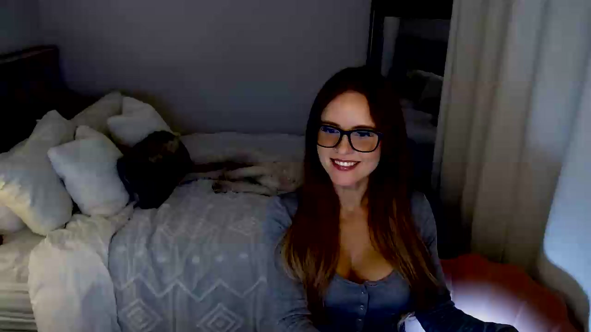Gallery image thumbnail from lovemedaisy's myfreecams stream on, 09/13/2026, 07:43 image 17 of 20
