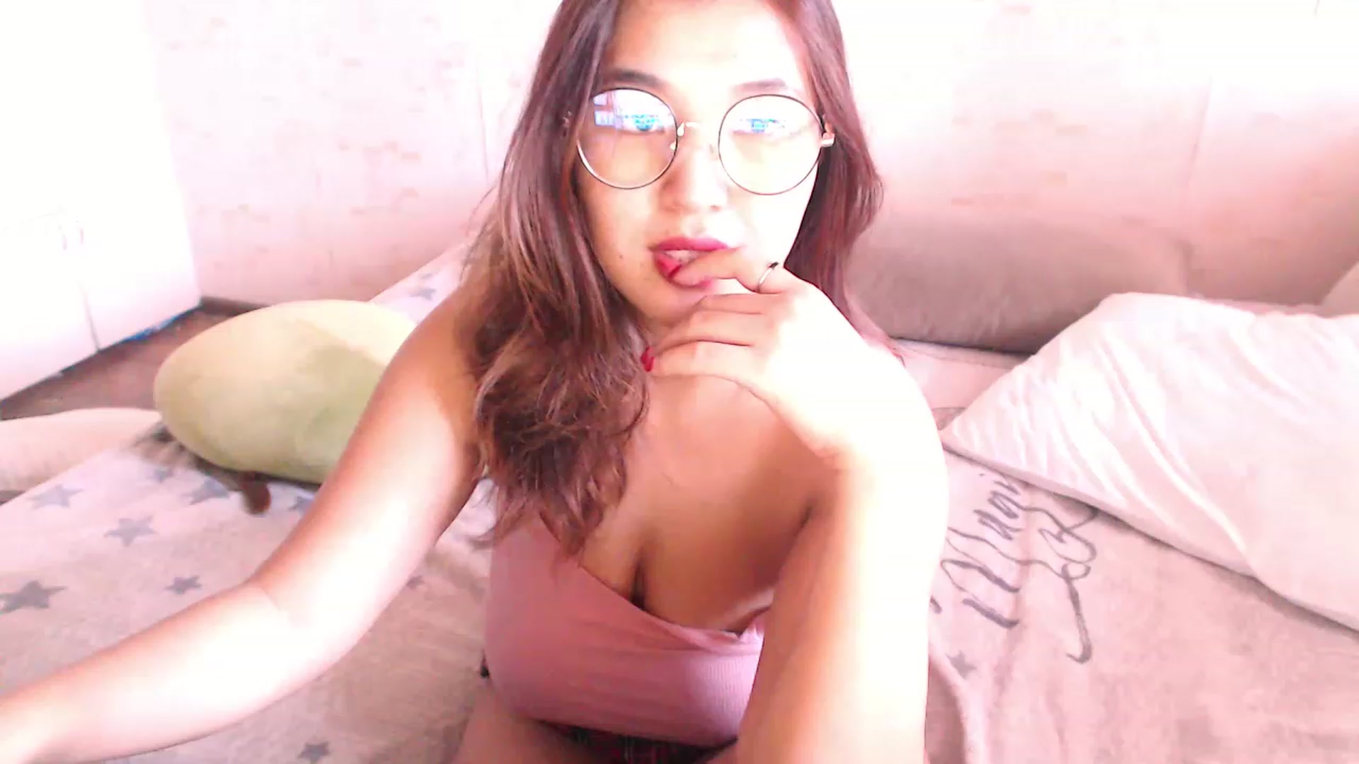 Gallery image thumbnail from lover_Kitten's myfreecams stream on, 03/07/2023, 07:20 image 18 of 20