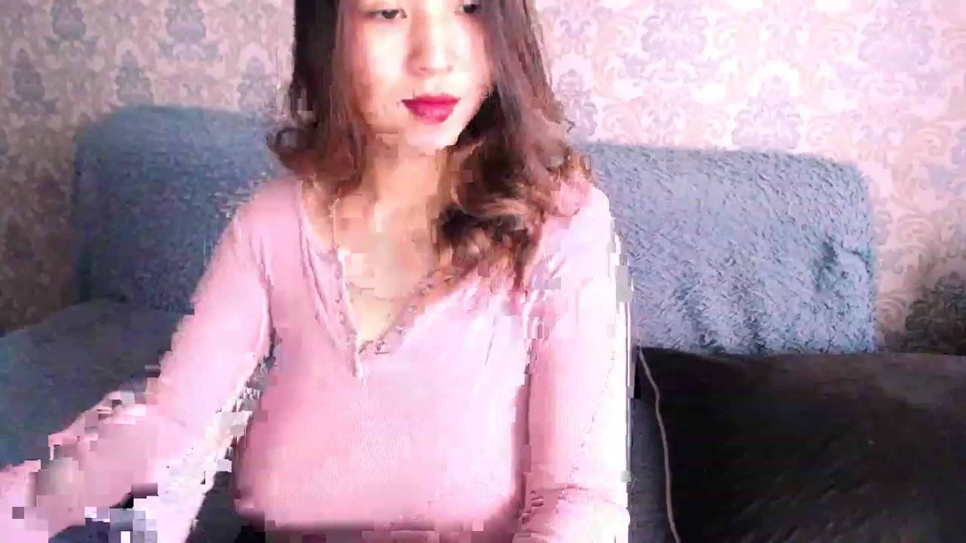 Gallery image thumbnail from lover_Kitten's myfreecams stream on, 04/09/2023, 05:30 image 4 of 20