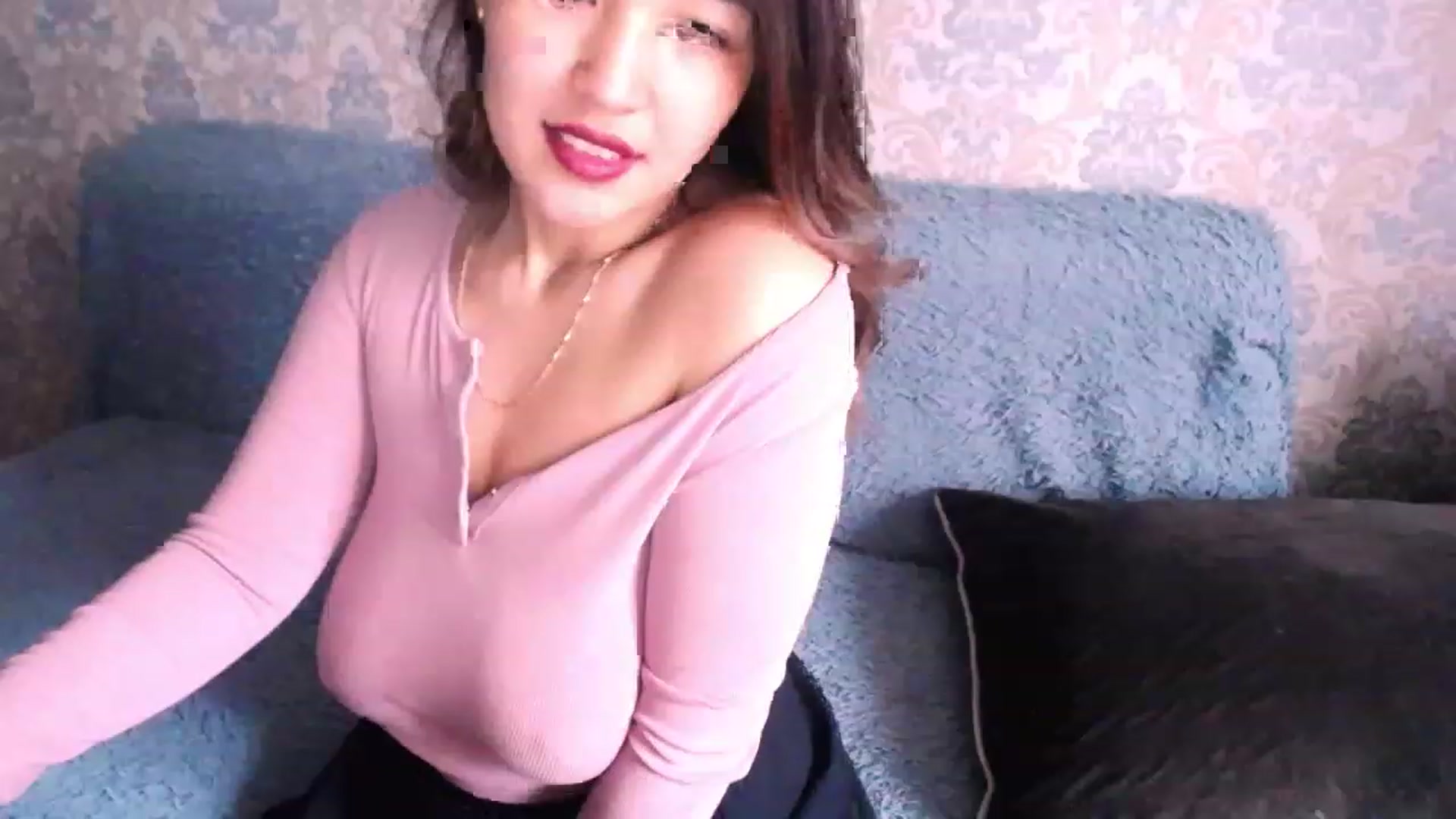 Gallery image thumbnail from lover_Kitten's myfreecams stream on, 04/09/2023, 05:30 image 19 of 20